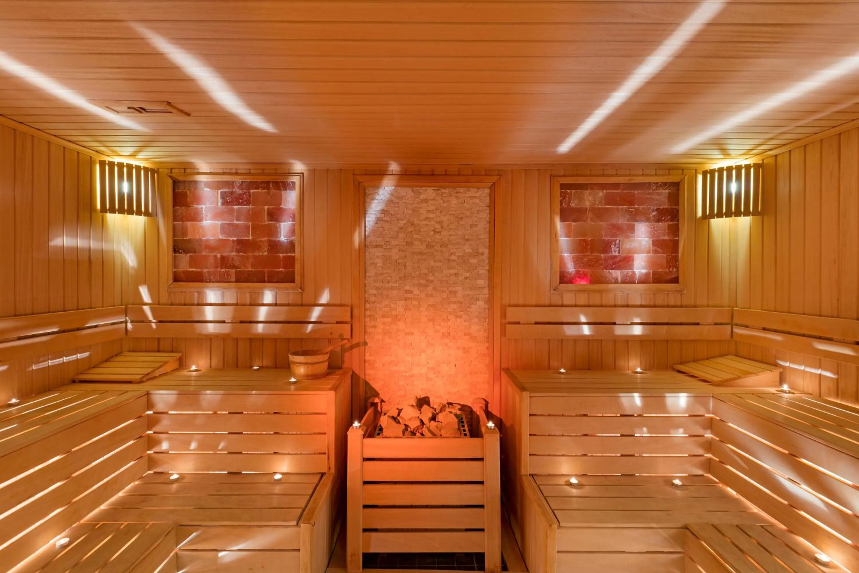 Sauna in Glamour Resort & SPA