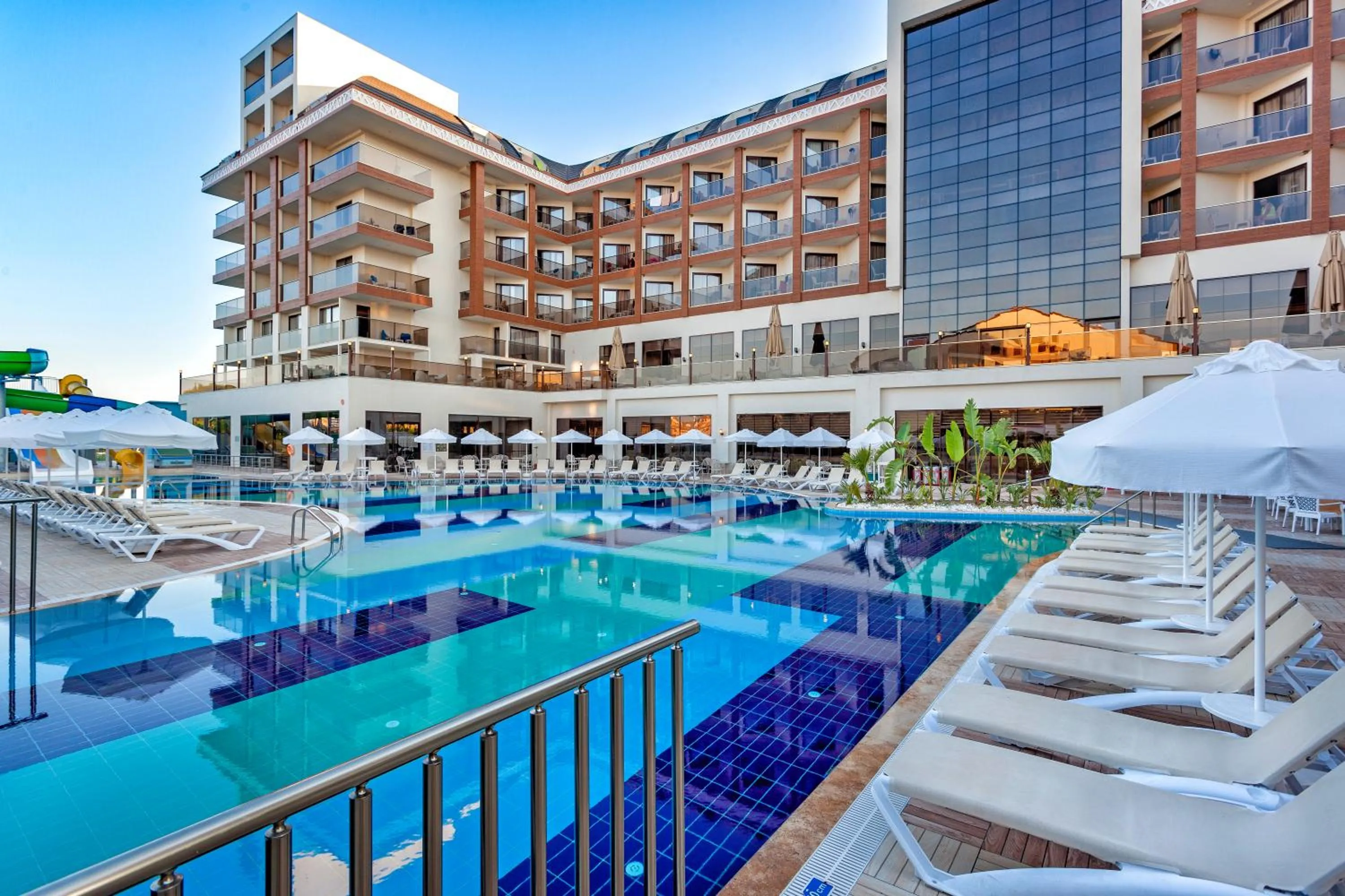 Property building in Glamour Resort & SPA