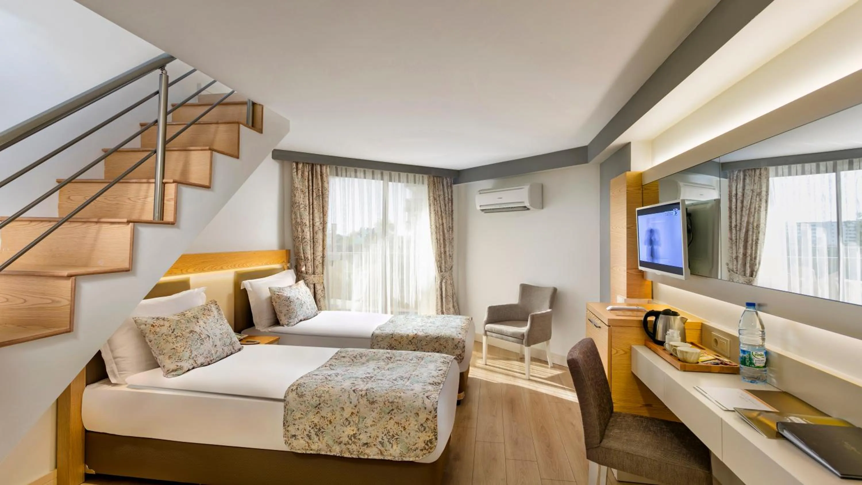 Bed in Glamour Resort & SPA