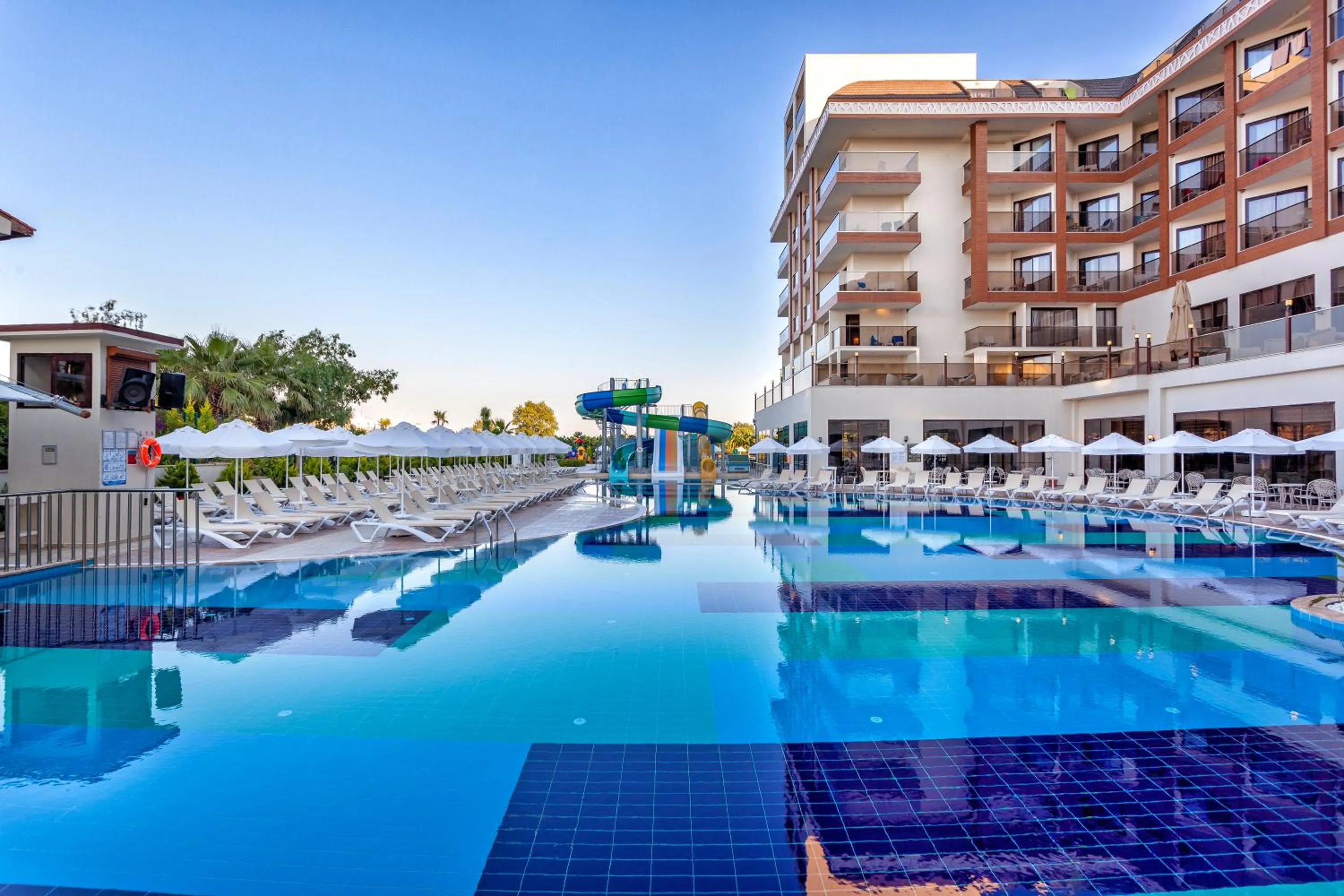 Pool view in Glamour Resort & SPA