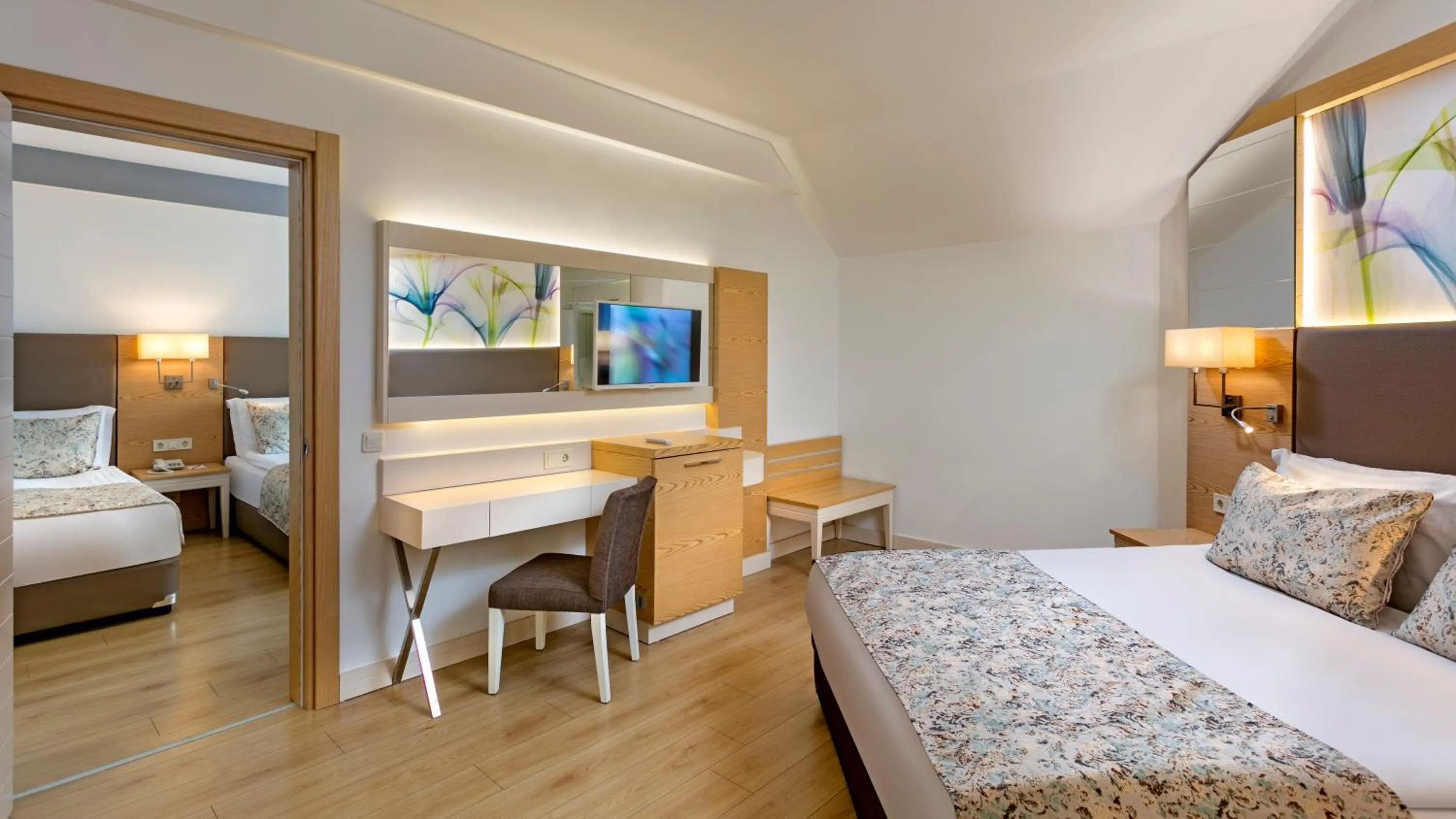 Photo of the whole room, Bed in Glamour Resort & SPA