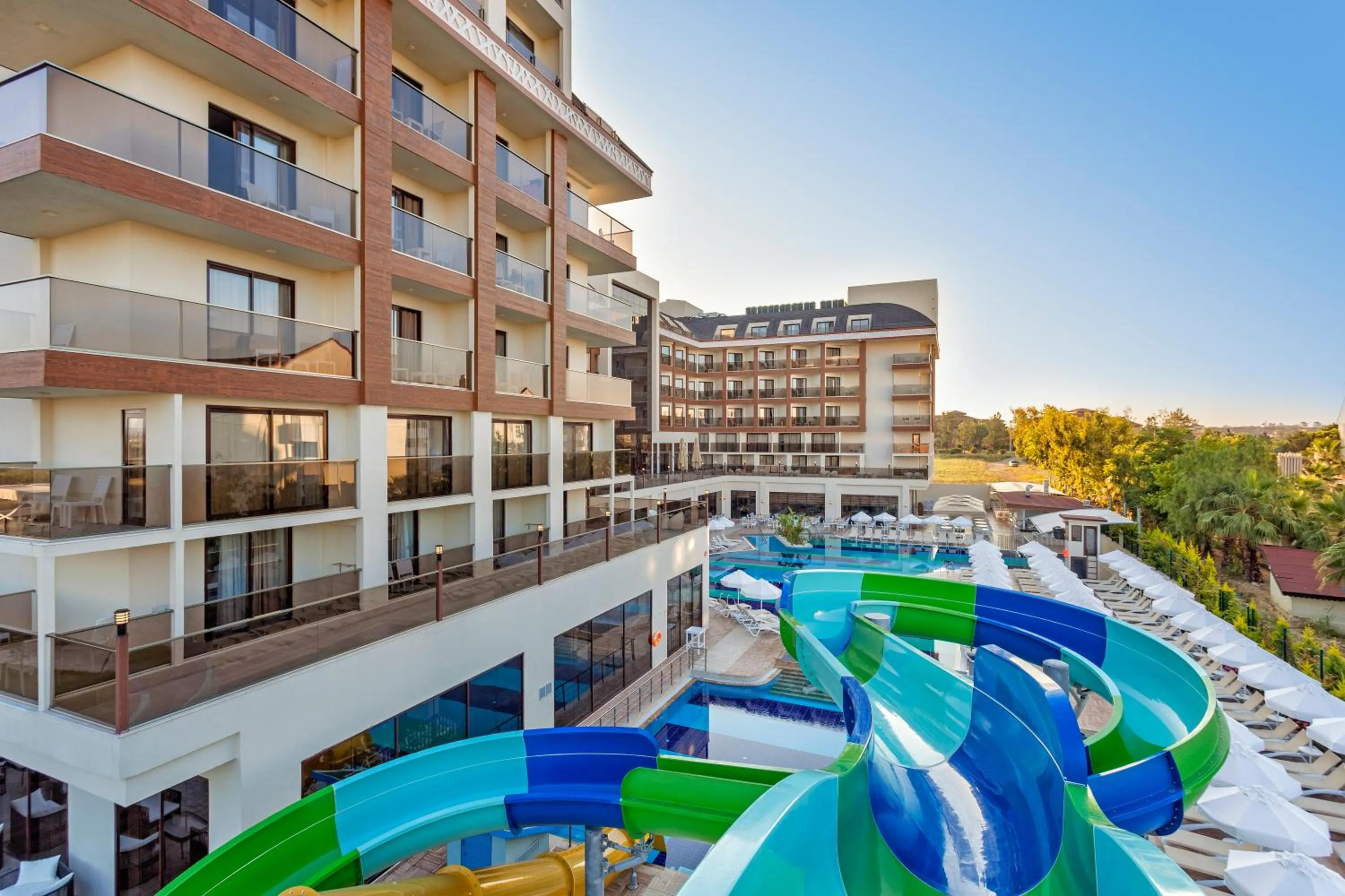 Property building in Glamour Resort & SPA