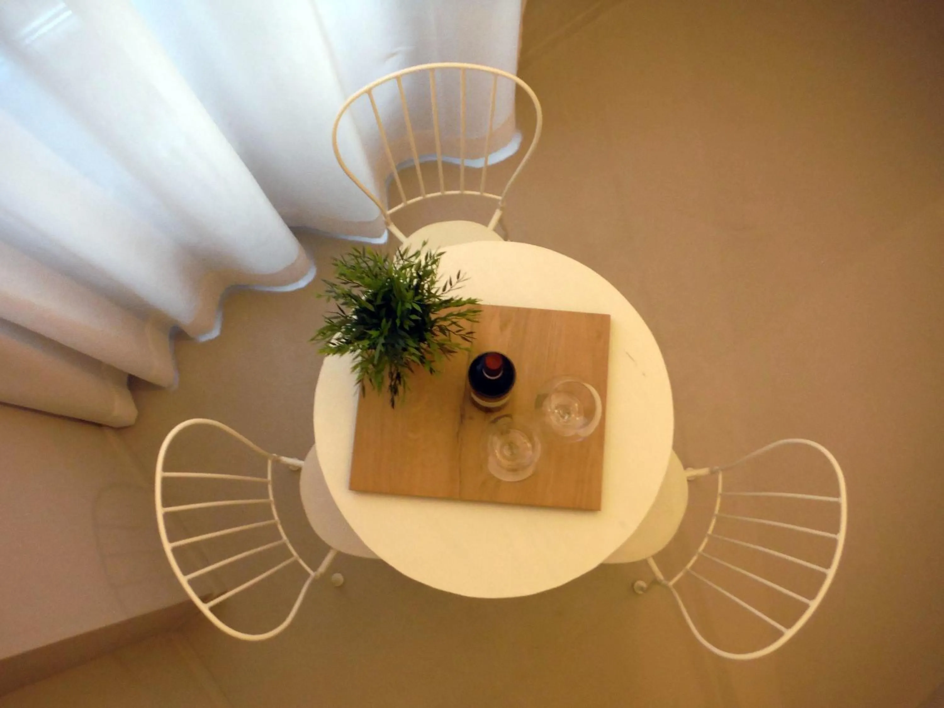 Dining area in Myricae