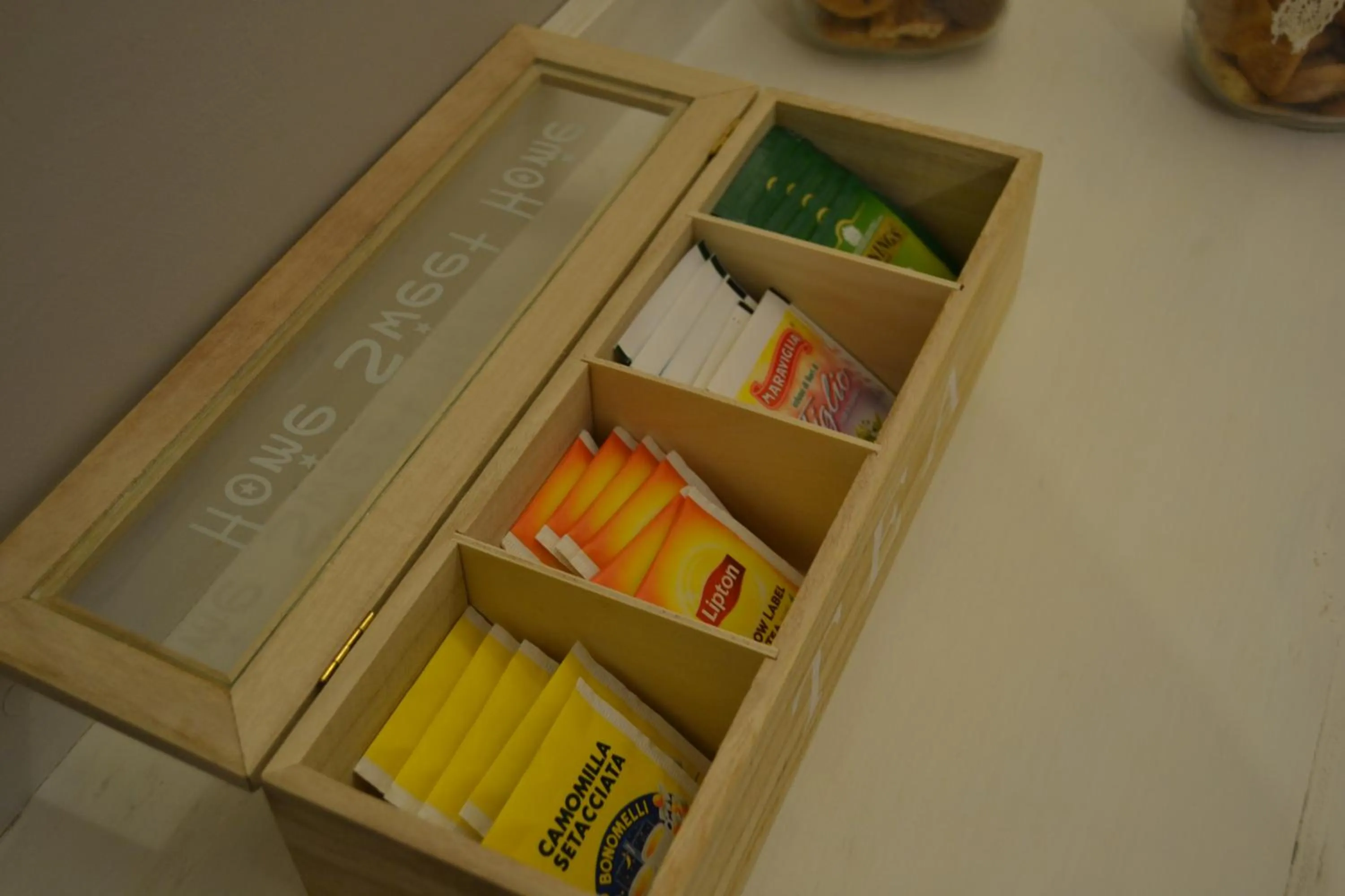 Communal lounge/ TV room in Myricae