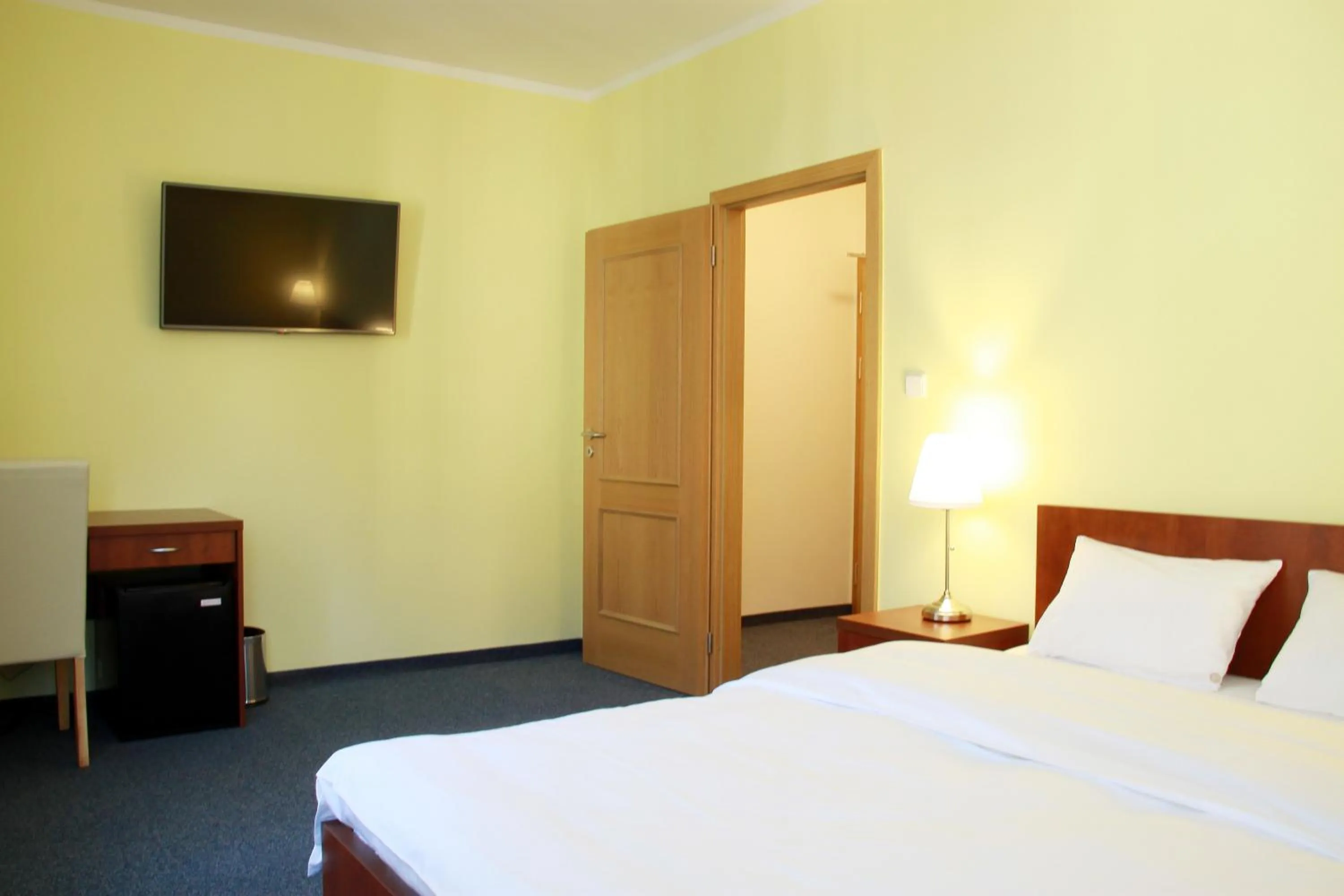 Photo of the whole room, Bed in Hotel Vera