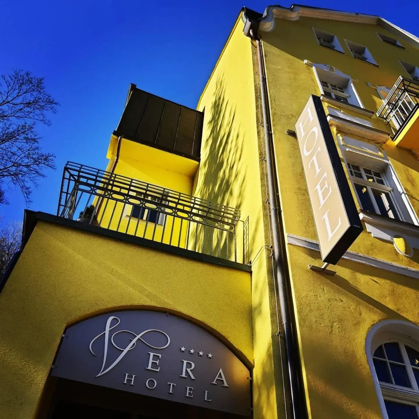 Property Building in Hotel Vera