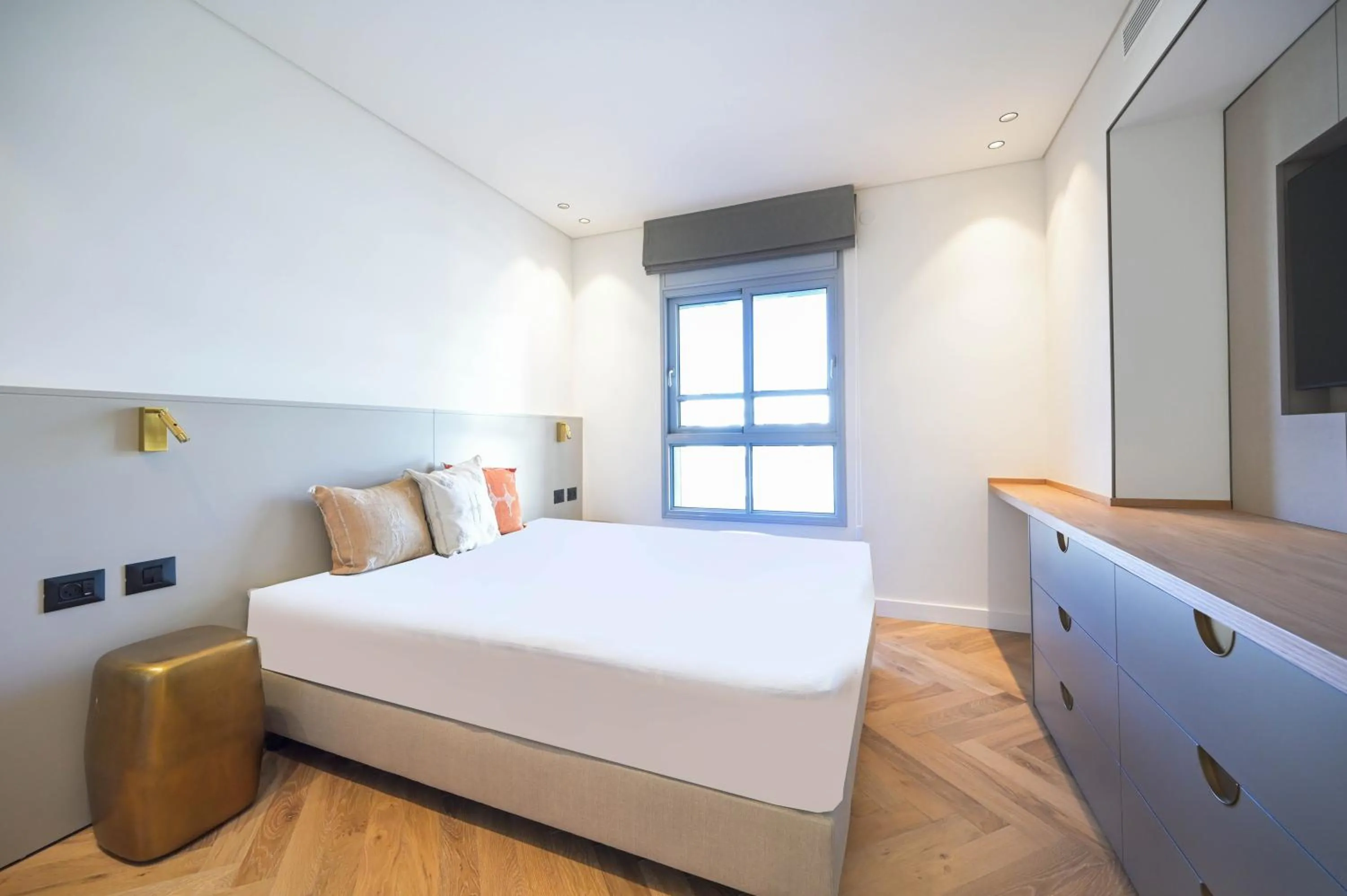 Bed in Allenby 36 Bauhaus Residence 5 Stars