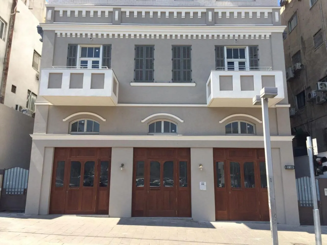 Facade/entrance in Allenby 36 Bauhaus Residence 5 Stars