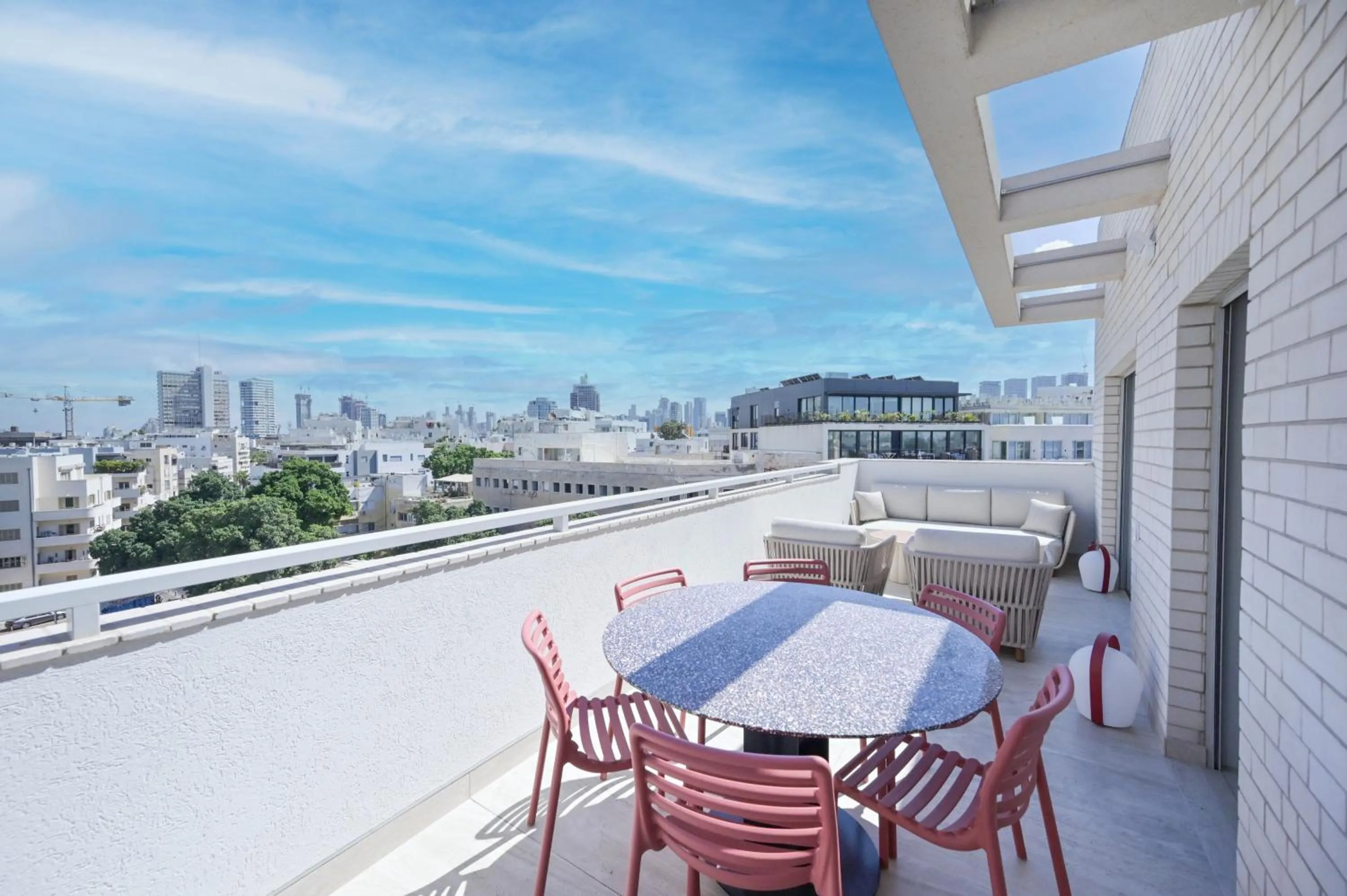 Allenby 36 Bauhaus Residence 5 Stars
