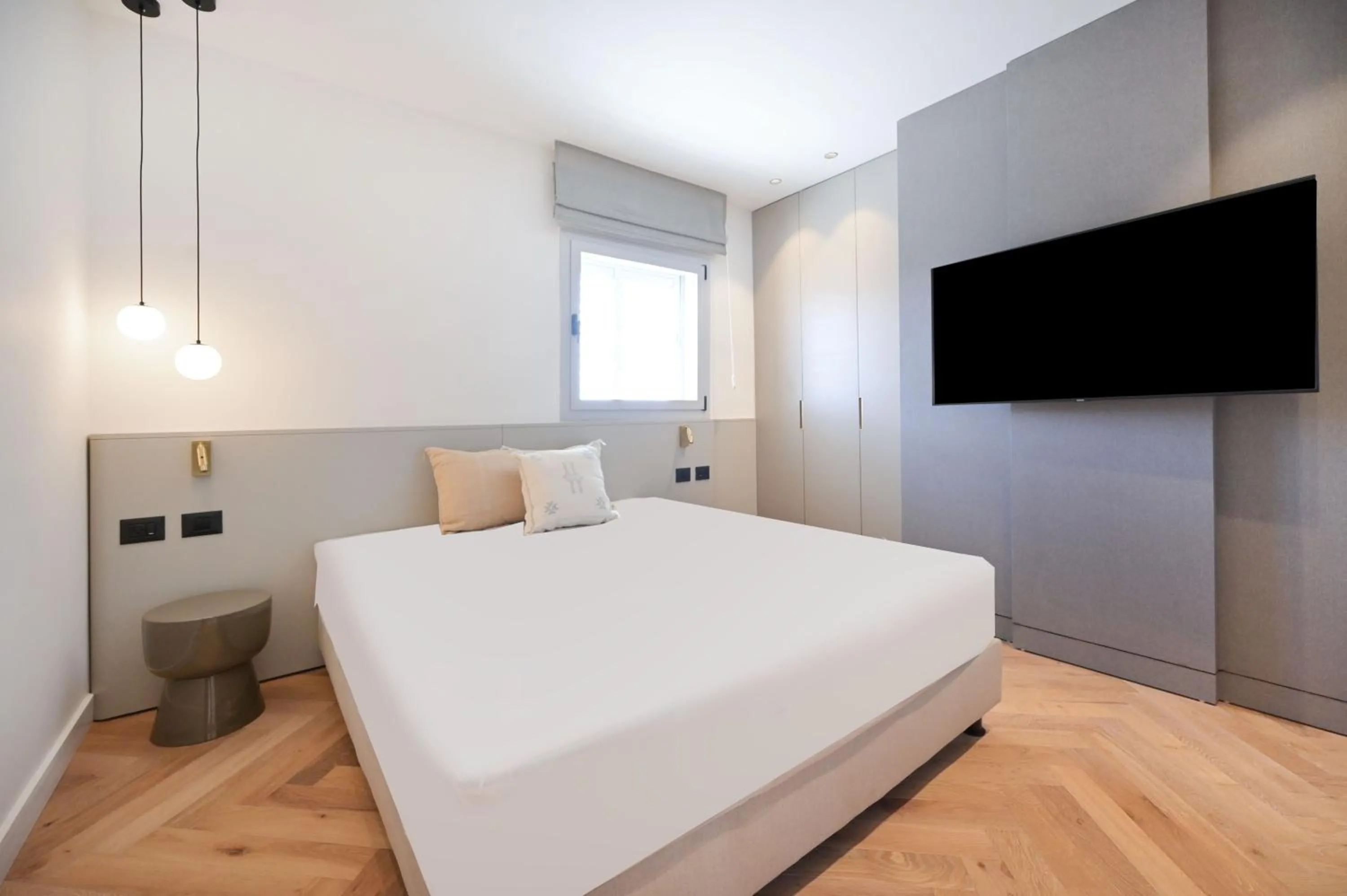 Bed in Allenby 36 Bauhaus Residence 5 Stars