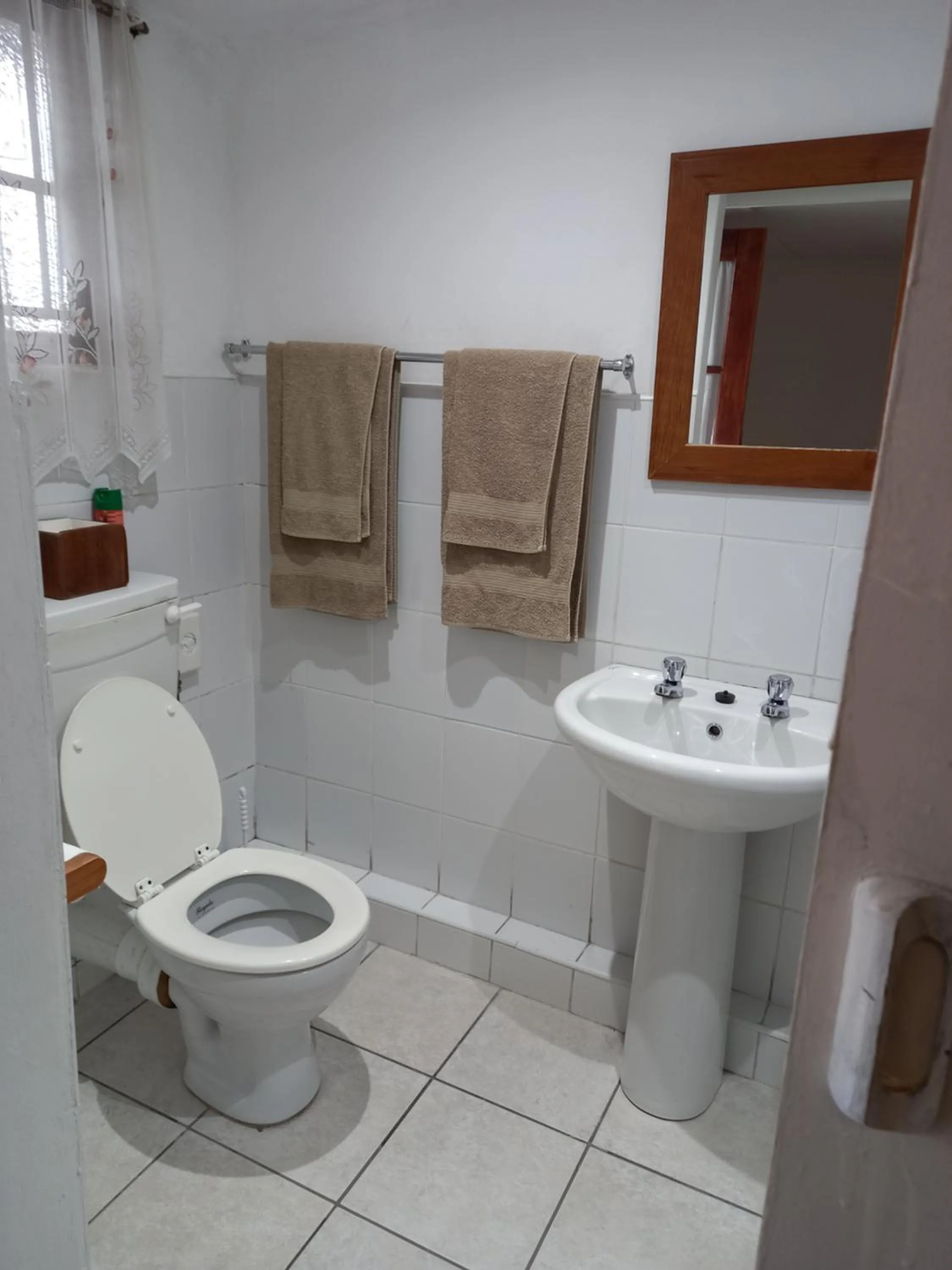 Bathroom in Ashtonville Terraces Guesthouse