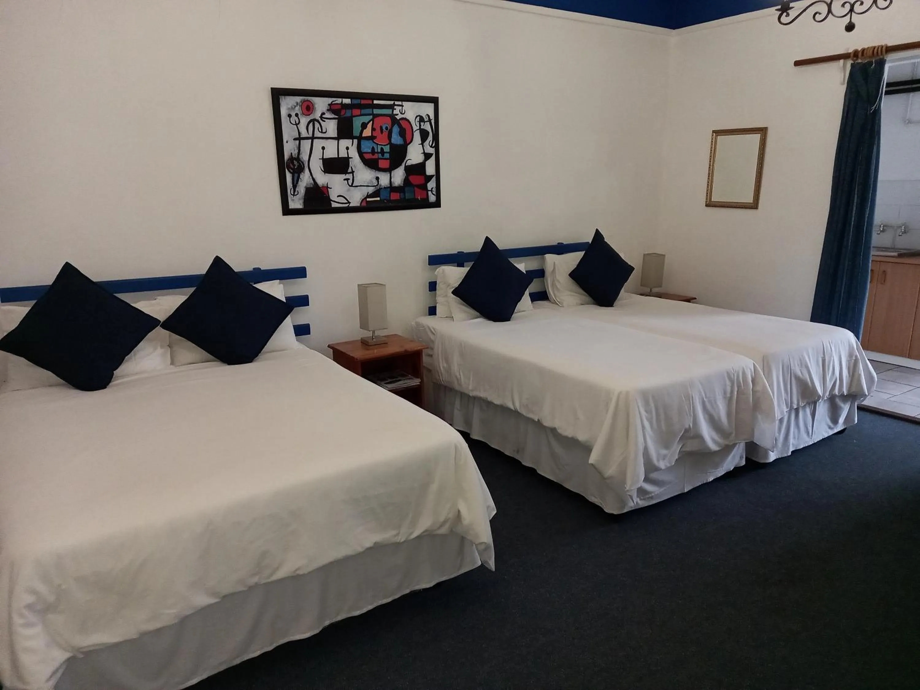 Bed in Ashtonville Terraces Guesthouse