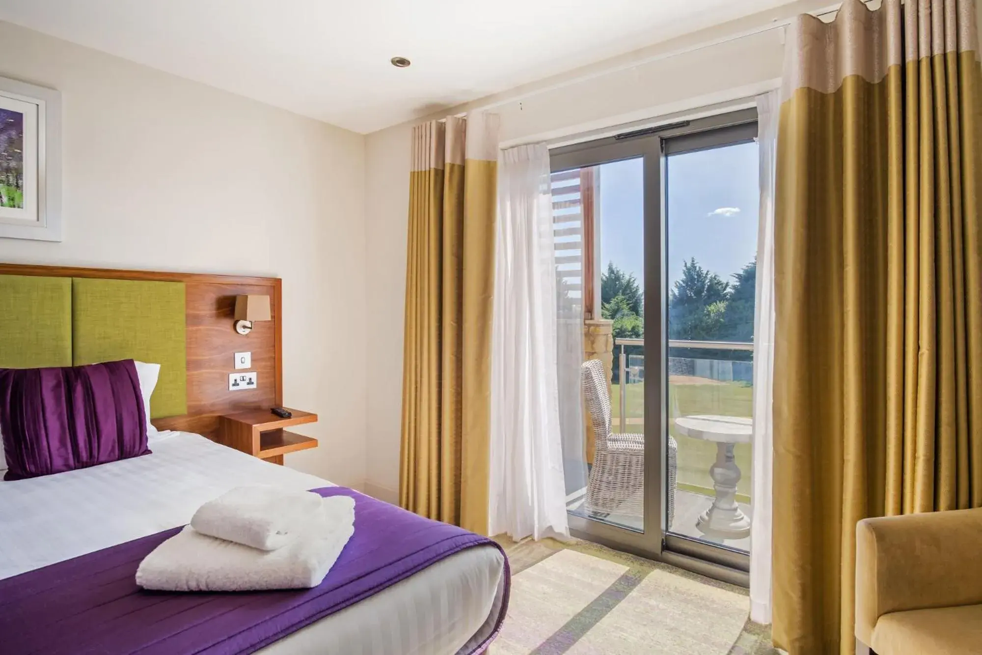 Balcony/Terrace, Bed in Cotswolds Hotel & Spa
