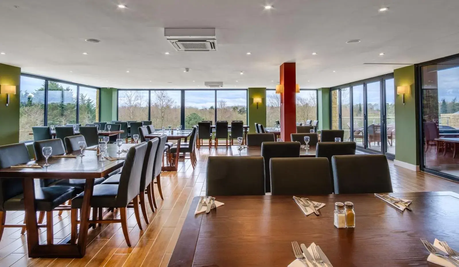 Restaurant/places to eat in Cotswolds Hotel & Spa Restaurant/places to eat in Cotswolds Hotel & Spa