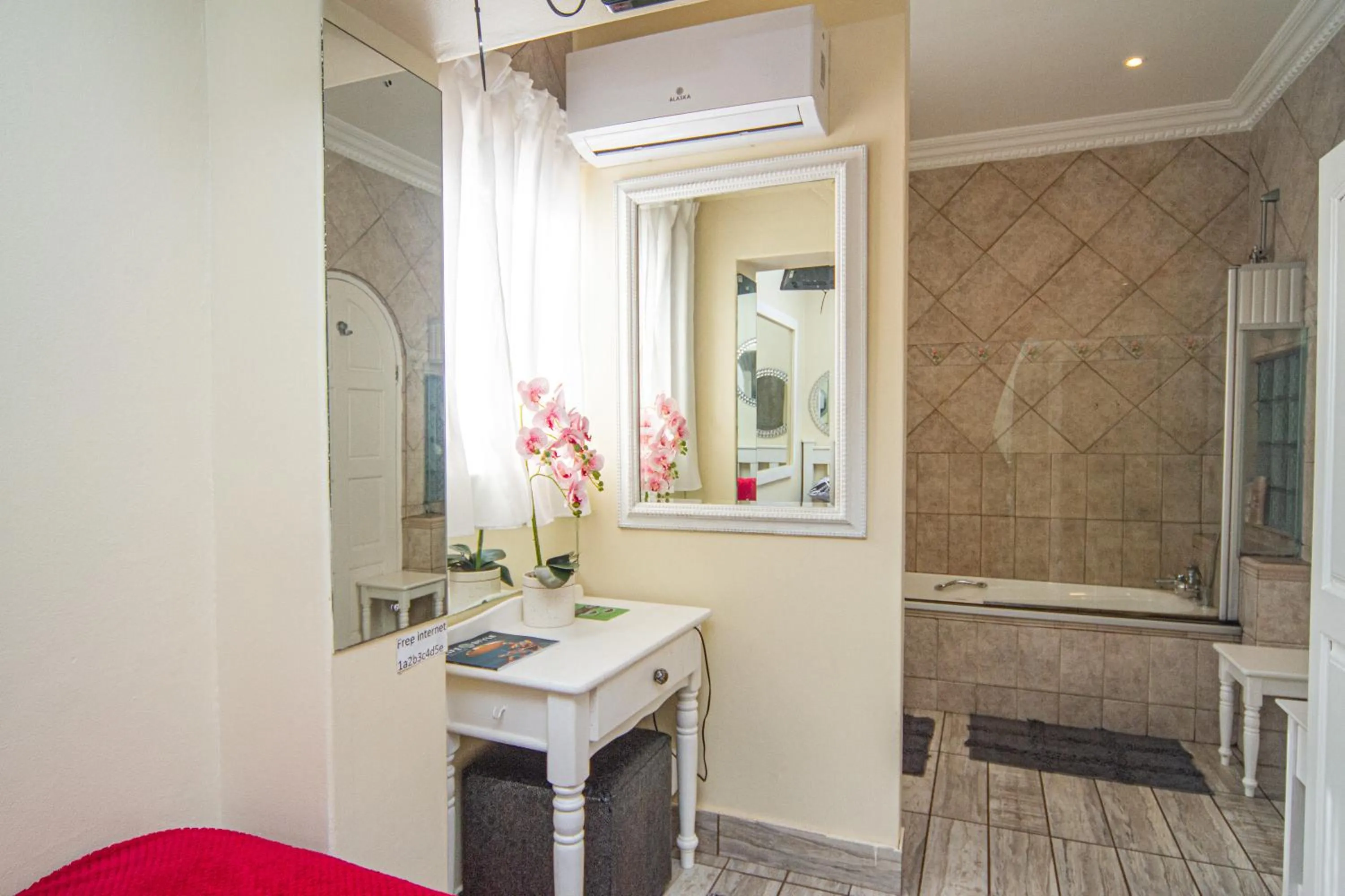 Bathroom in La Loggia Bed and Breakfast