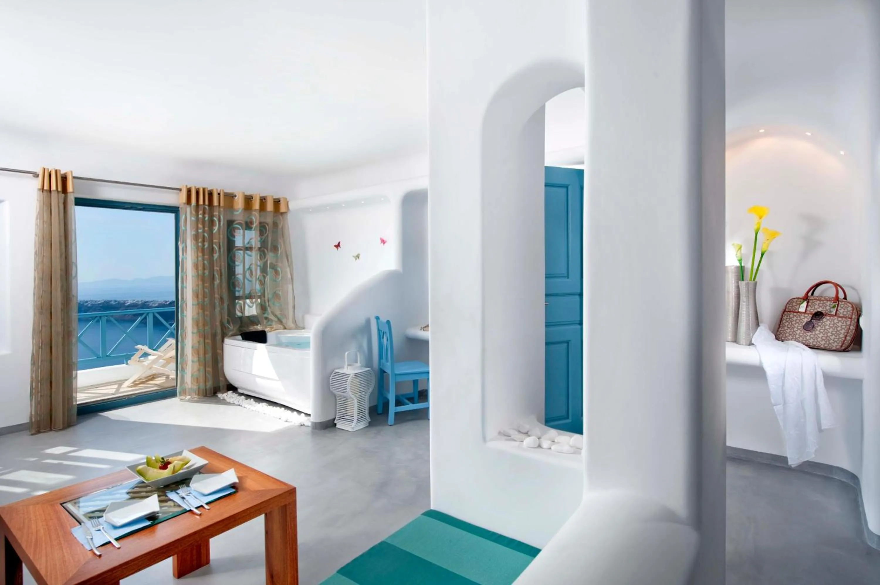 Living room, Bed in Absolute Bliss