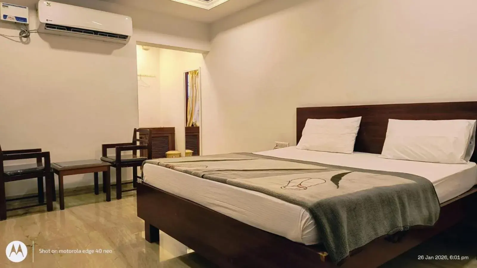 Economy Double Room in Hotel Raya's Annexe 1 Economy Double Room in Hotel Raya's Annexe 1