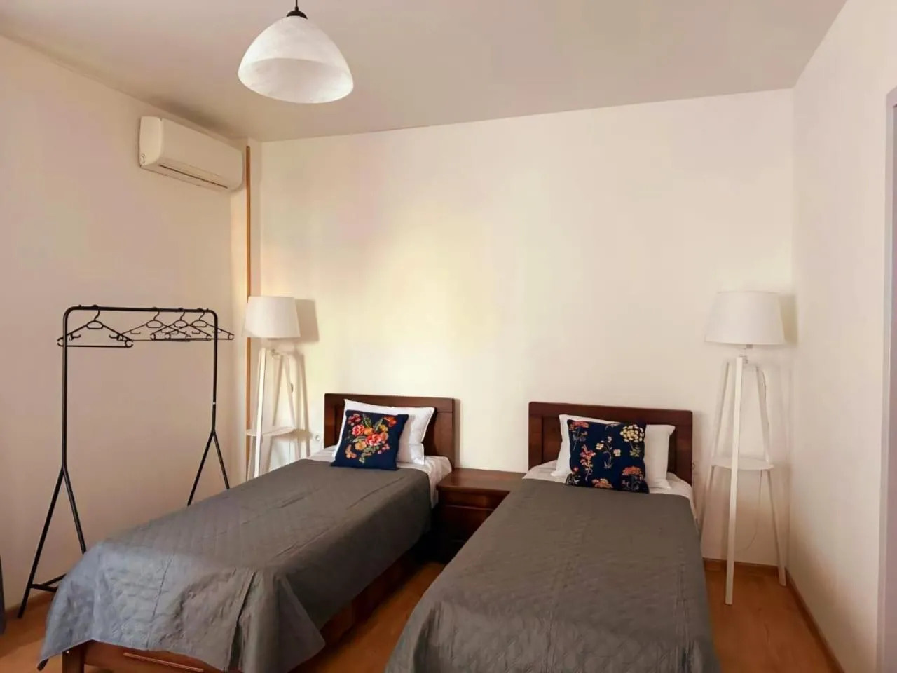 Bedroom, Bed in Hotel Home