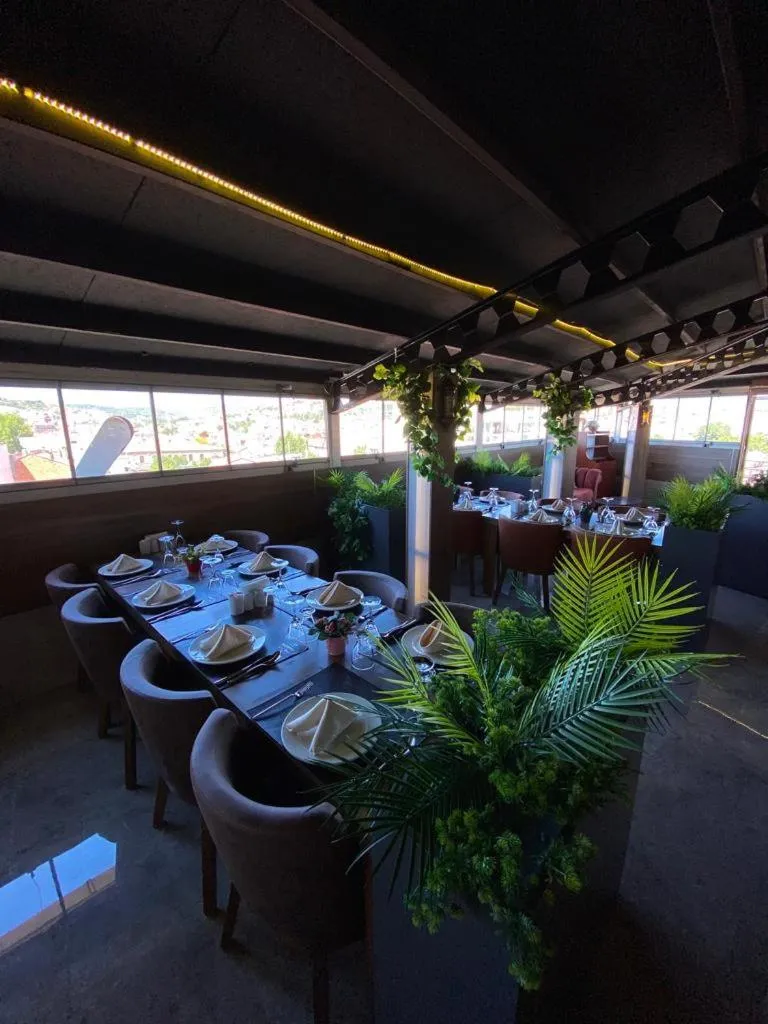 Restaurant/places to eat in Yucel Hotel