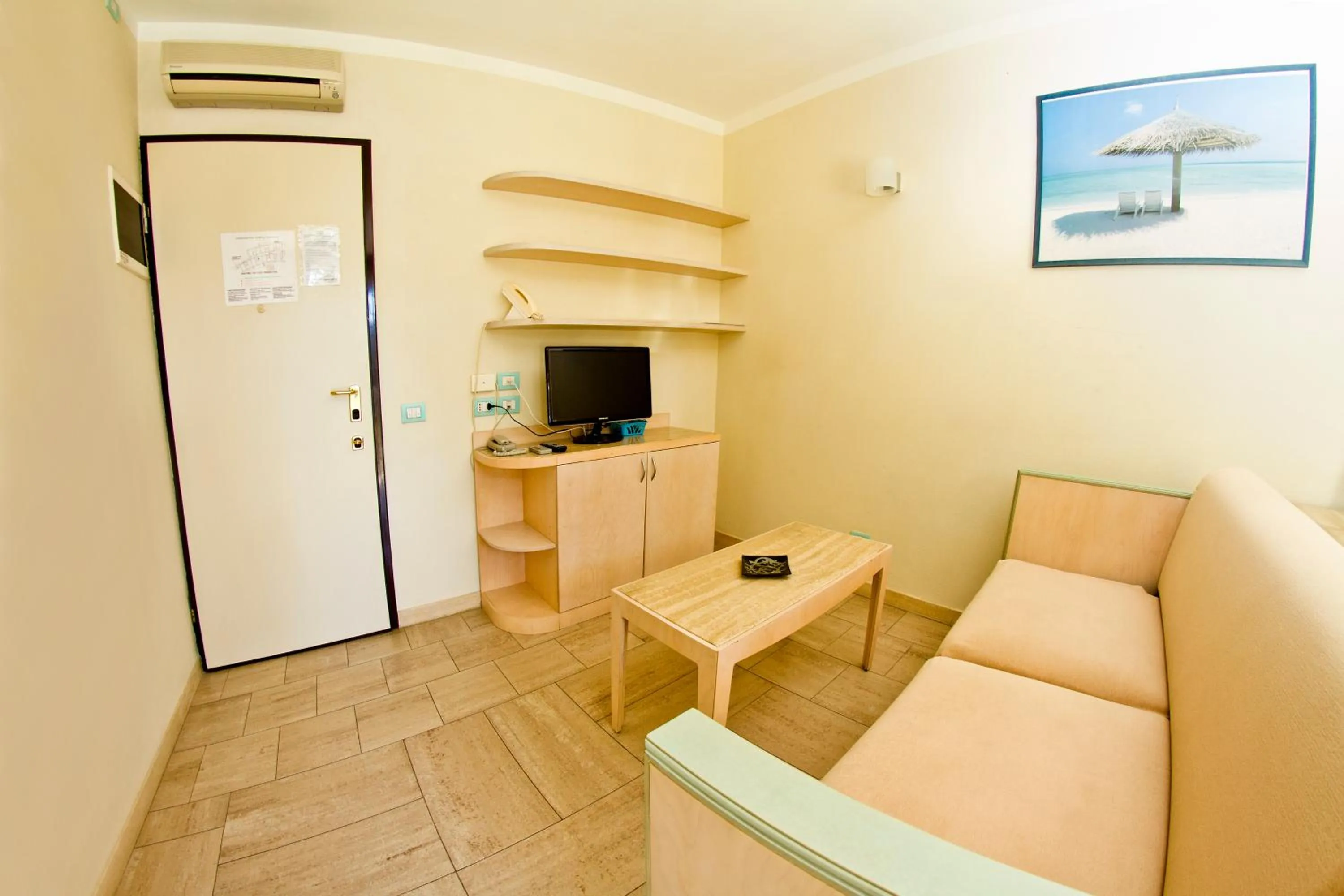 TV and multimedia in Onda Marina Residence Rta