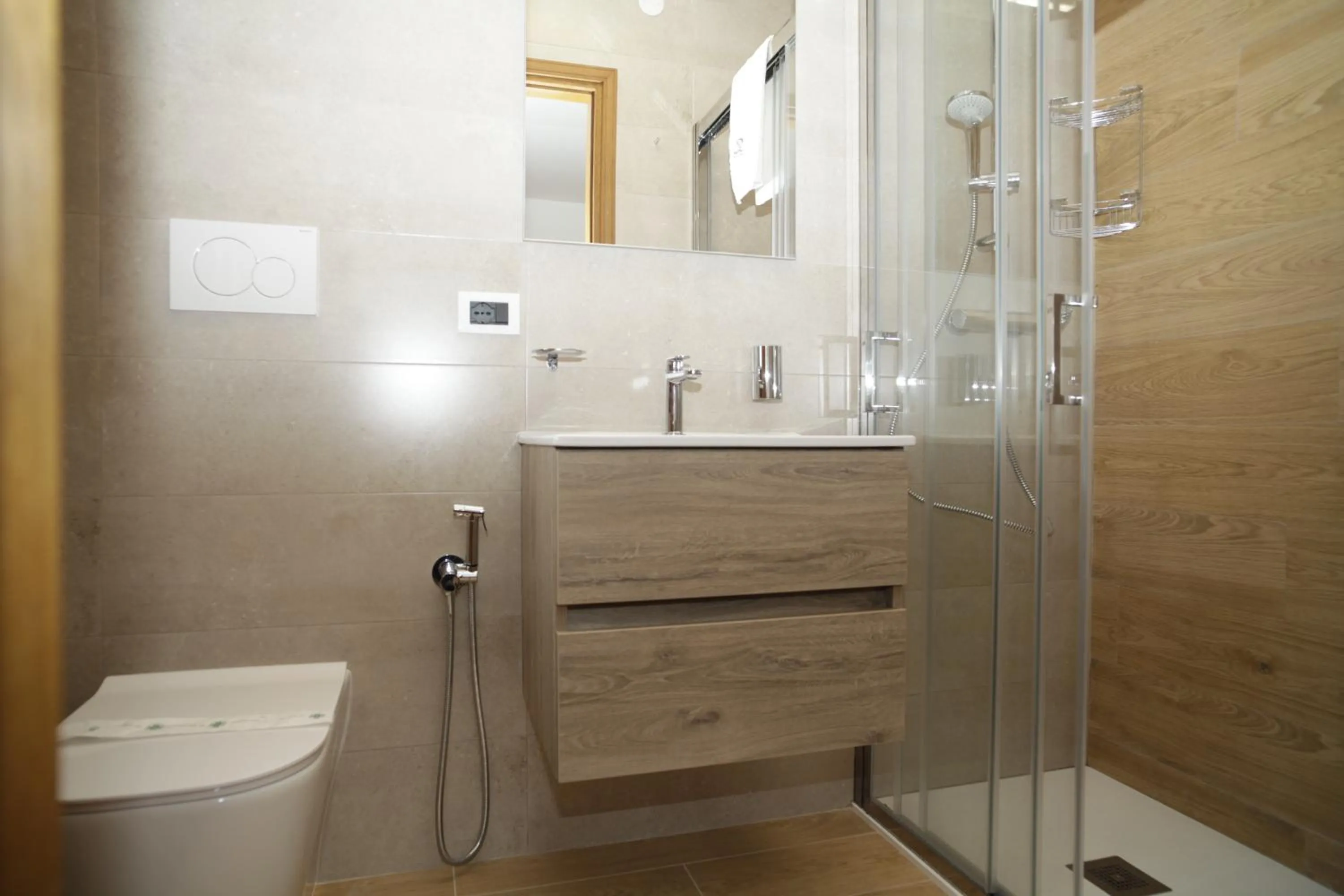 Shower in Villa Lucia