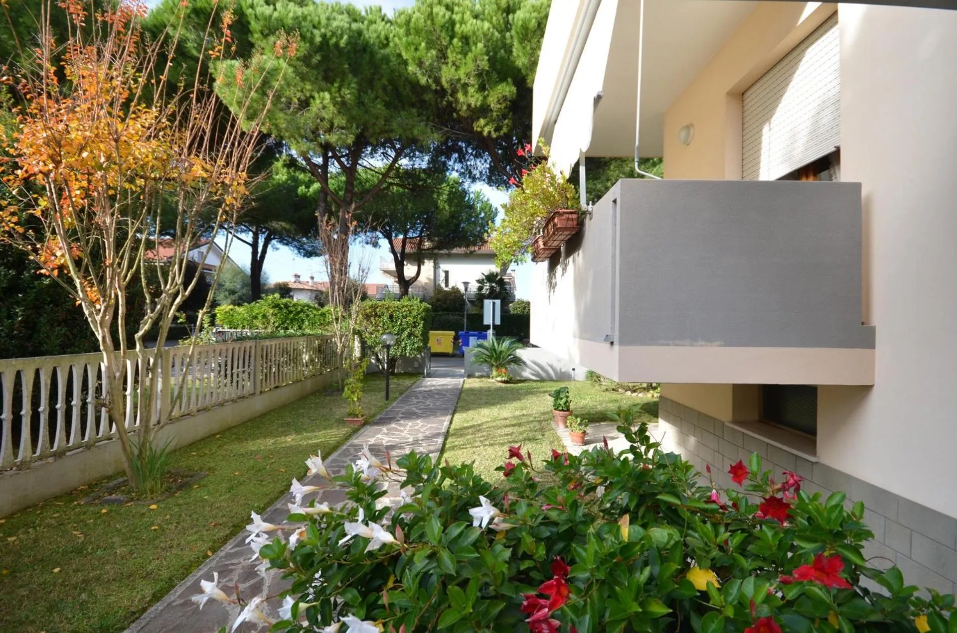 Property building in Villa Lucia