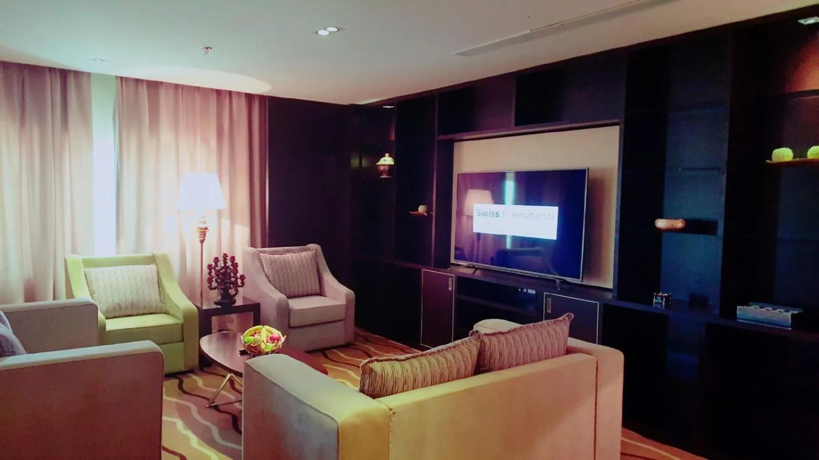 TV and multimedia in National Park Hotel