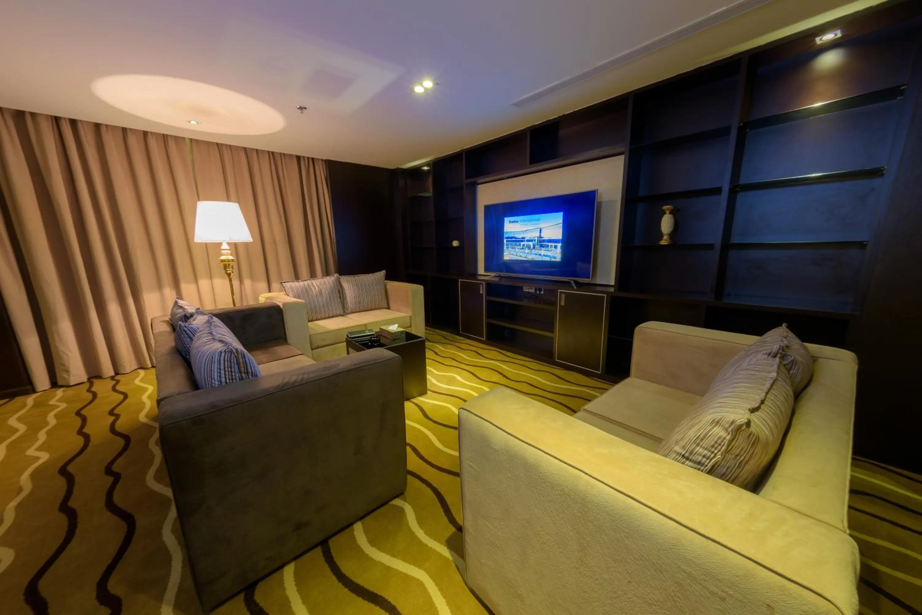 TV and multimedia in National Park Hotel