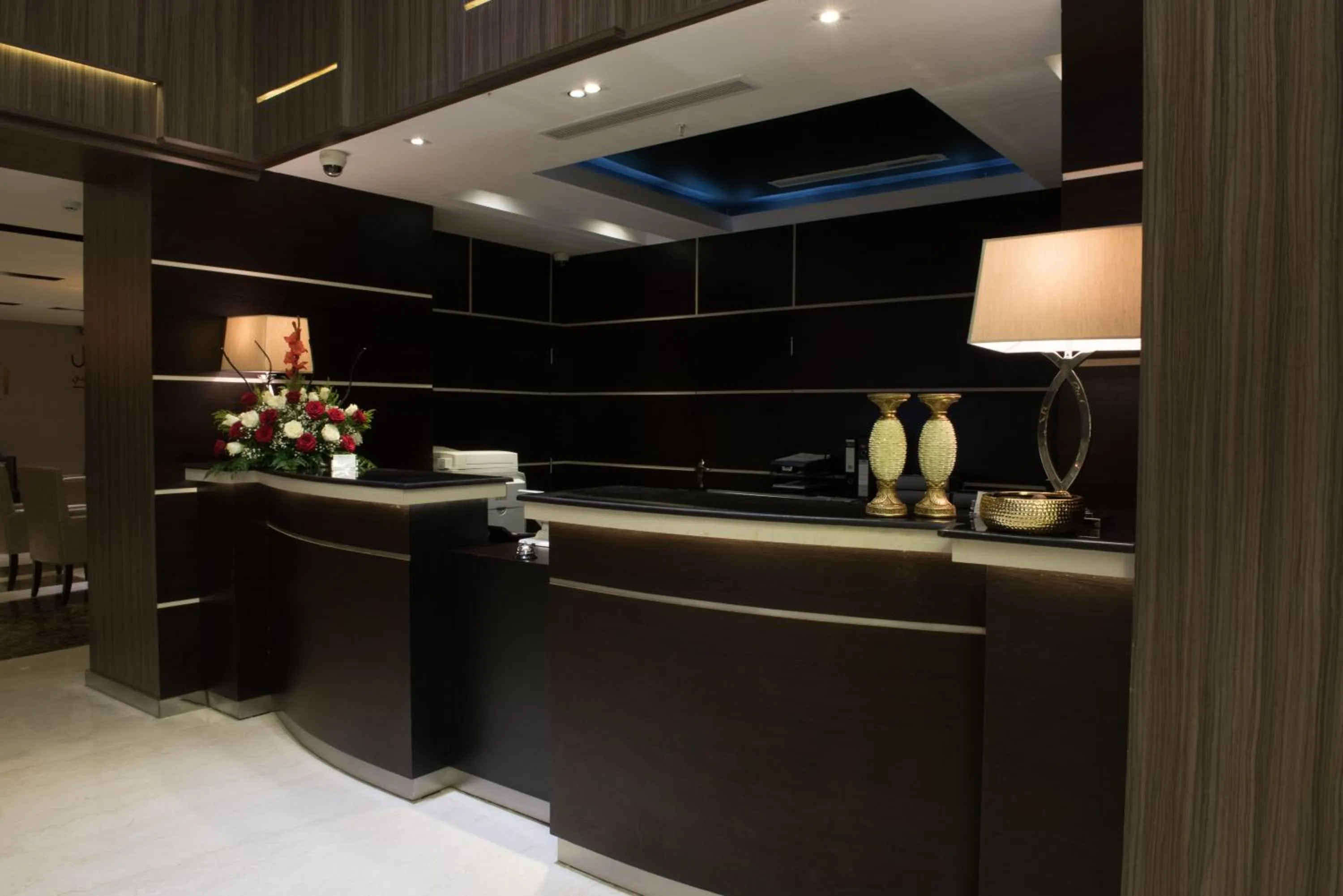 Lobby or reception in National Park Hotel