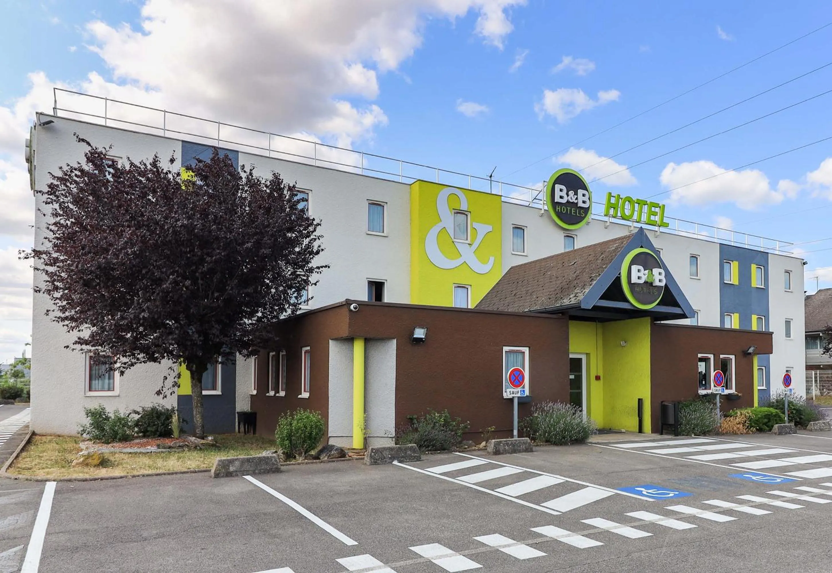 Property building in B&B HOTEL Dijon Les Portes du Sud