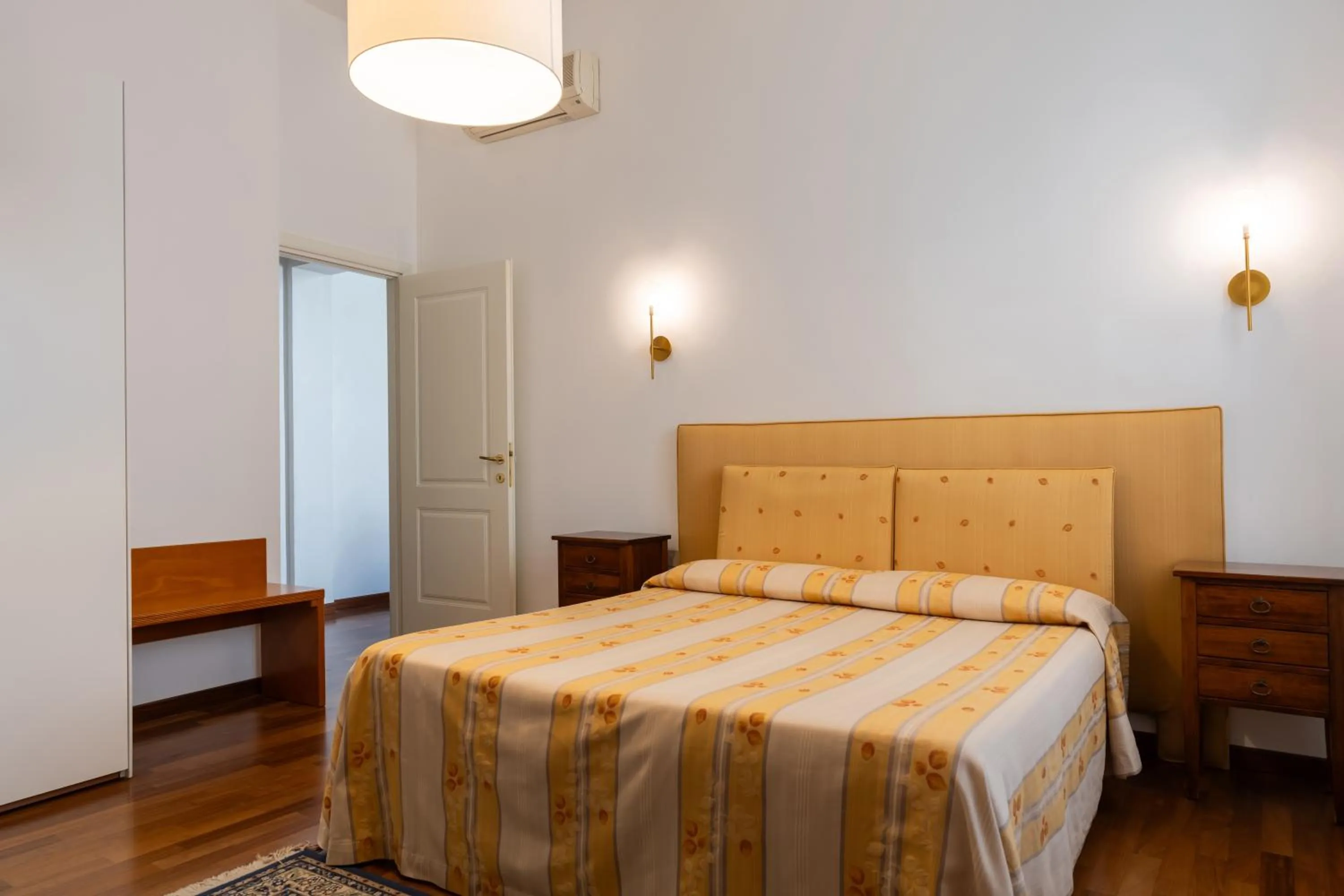 Bedroom, Bed in Corte Nova