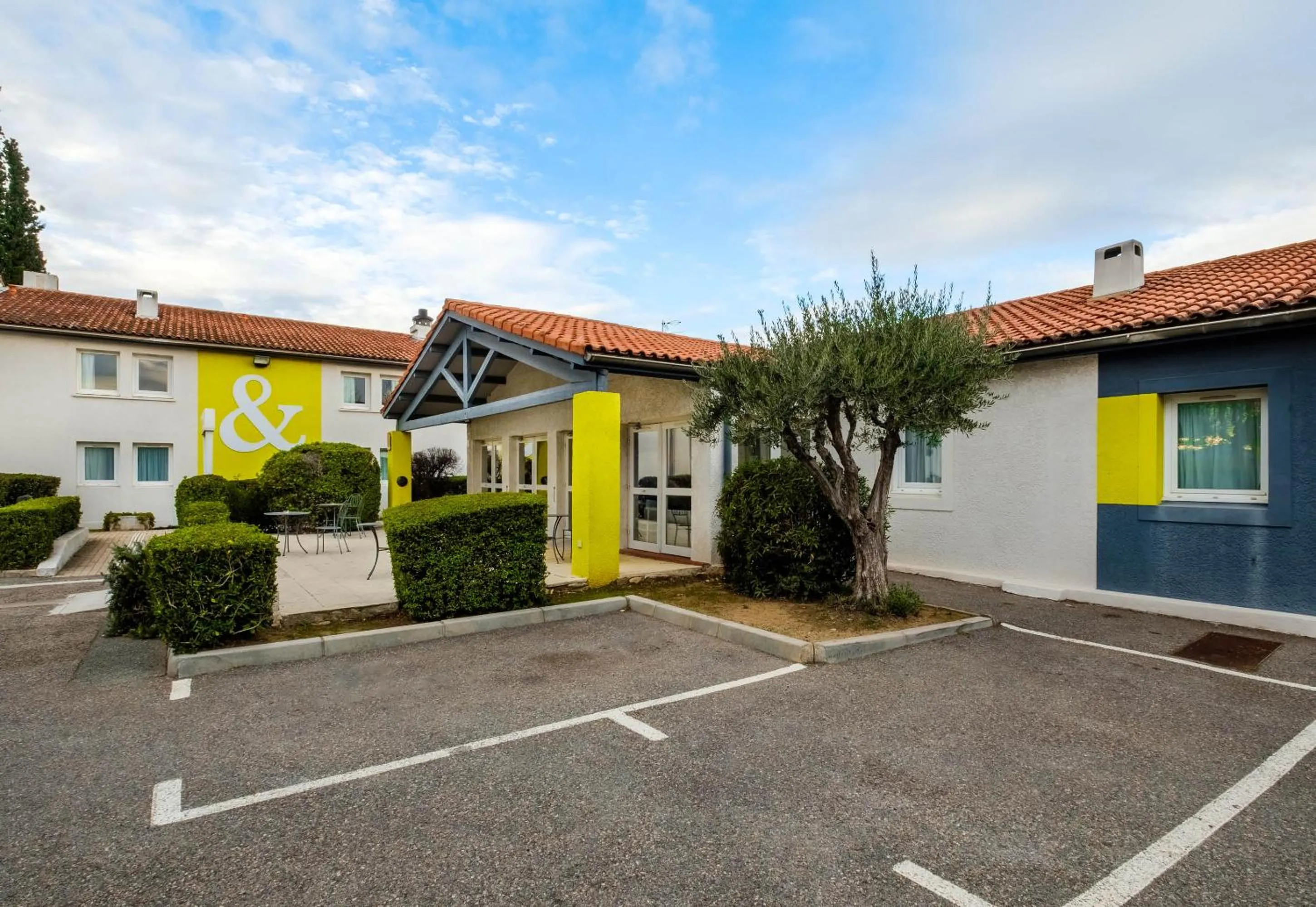 Parking in B&B HOTEL FREJUS Puget-sur-Argens