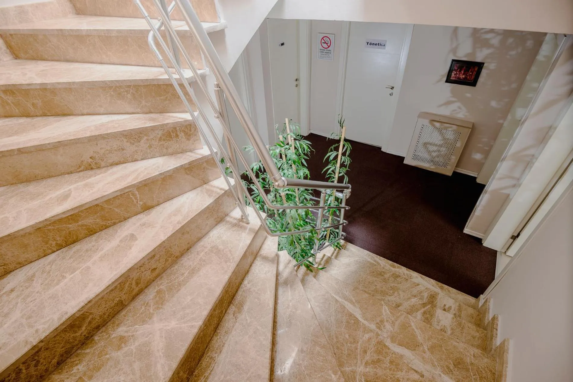 Floor plan in The Corner Inn Hotels By Suit