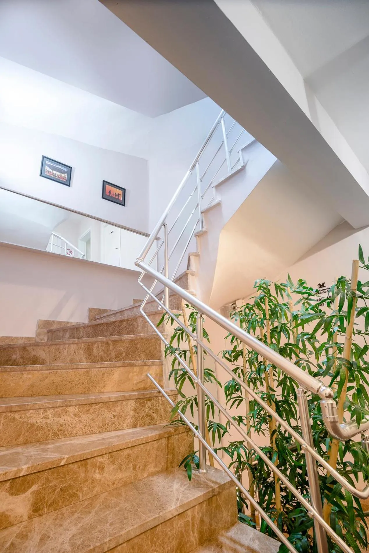 Floor plan in The Corner Inn Hotels By Suit