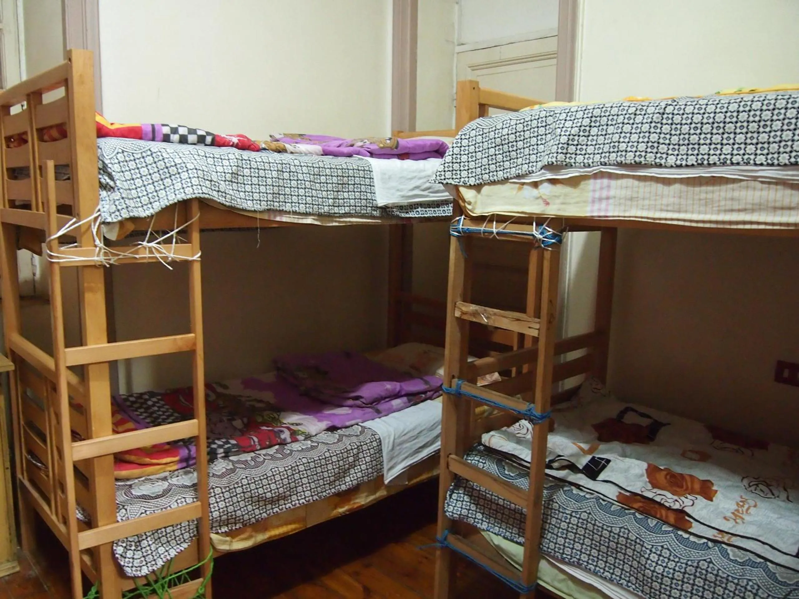 Single Bed in Male Dormitory Room with Shared Bathroom in Venice Hosokawaya