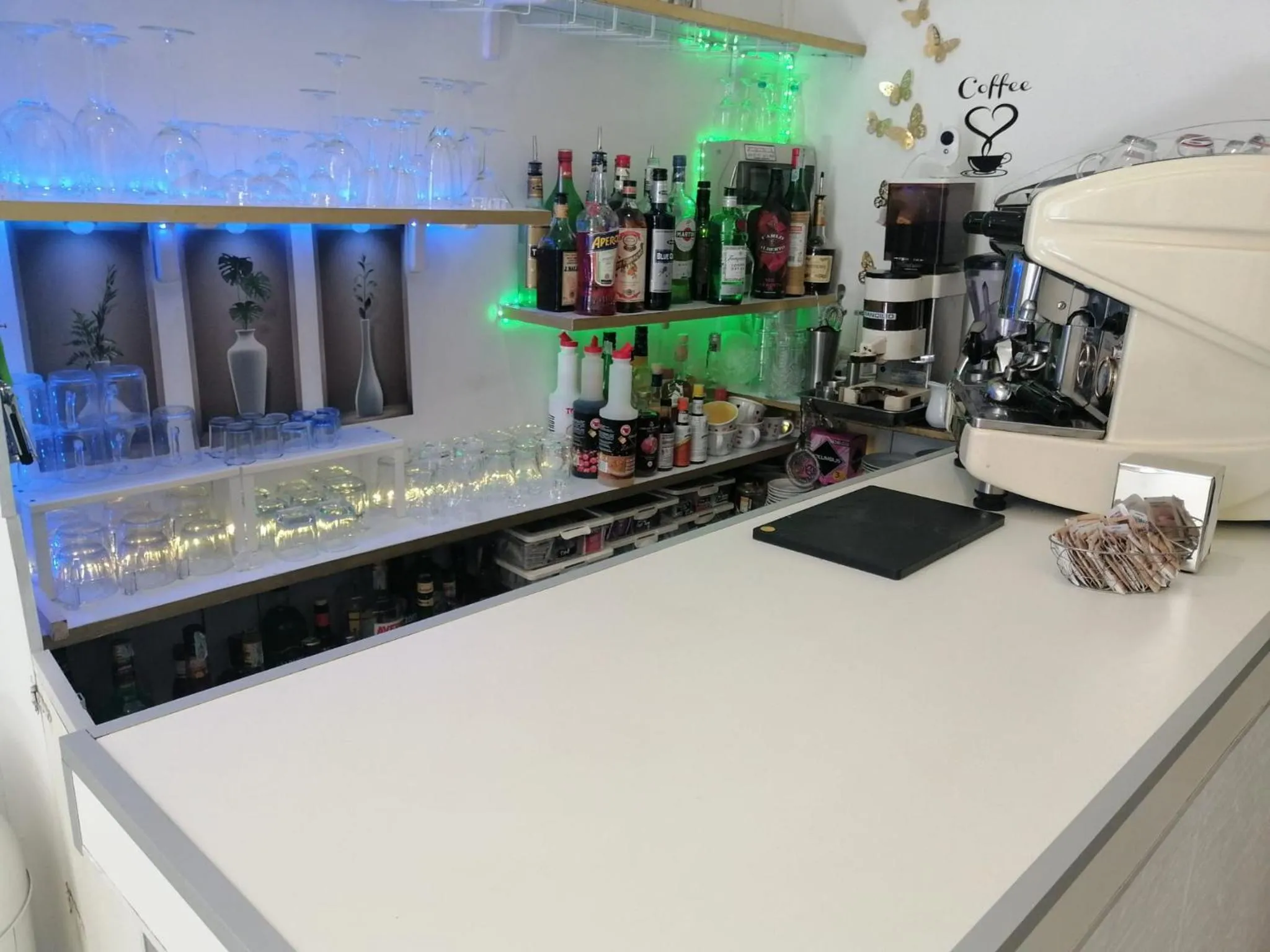 Restaurant/places to eat in Hotel Birillo