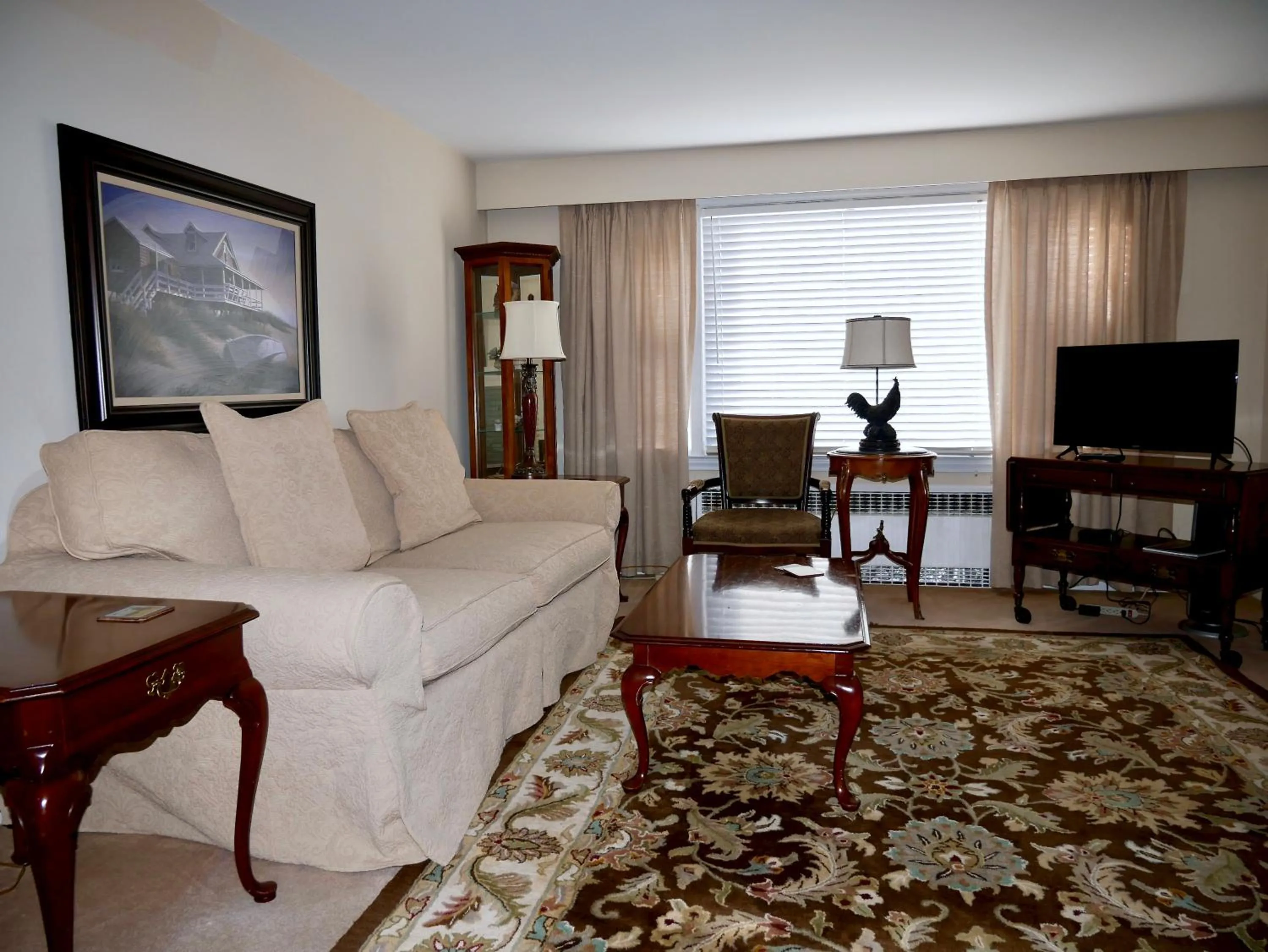 Living room in Turkey Hill Inn