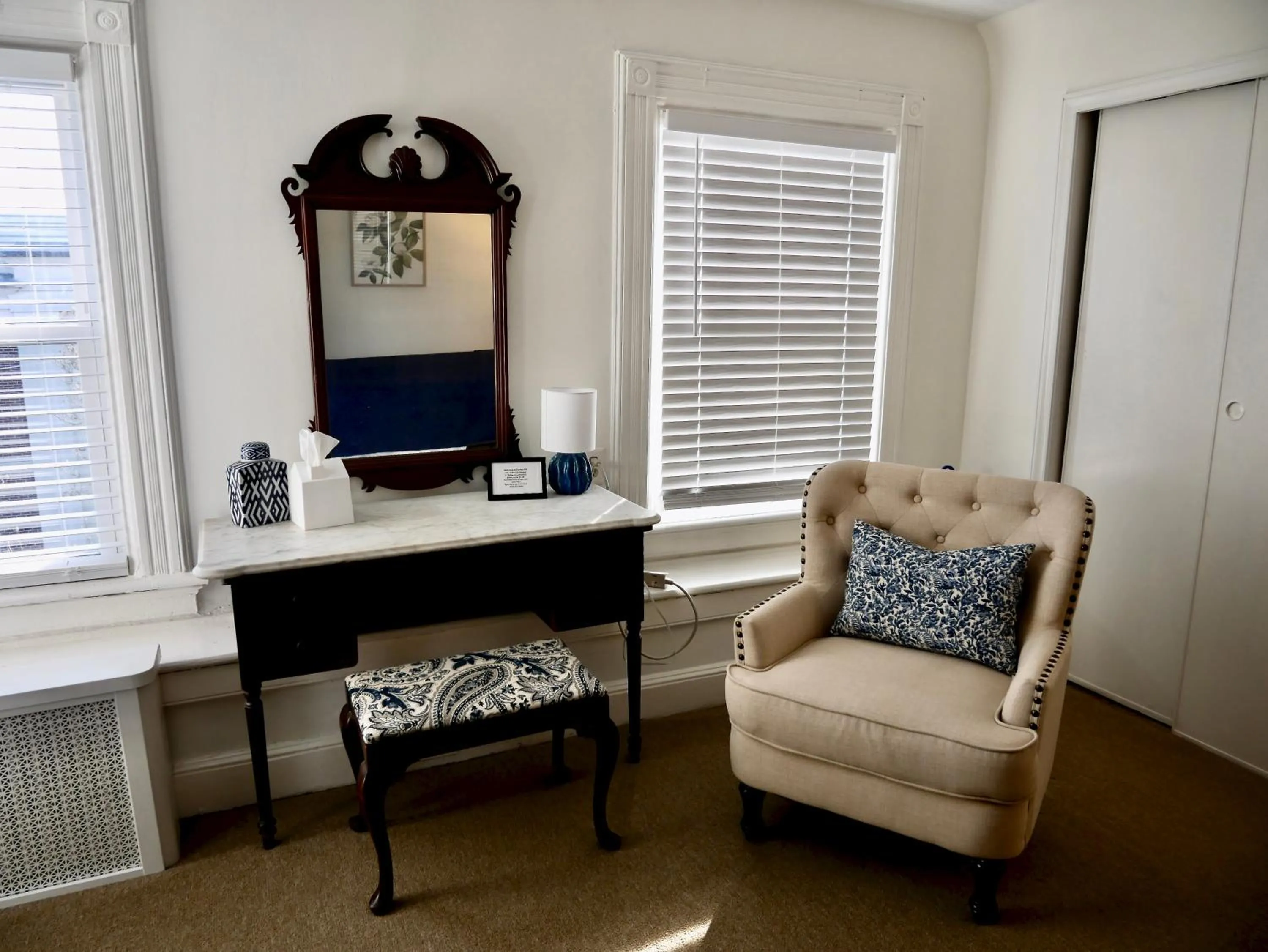 Seating area in Turkey Hill Inn