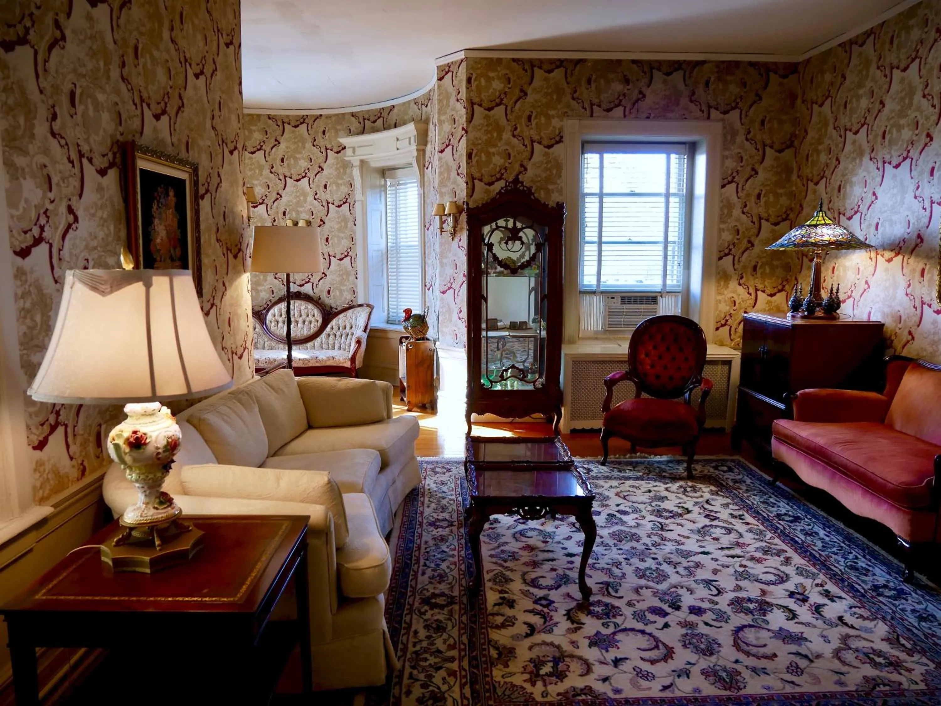 Living room in Turkey Hill Inn