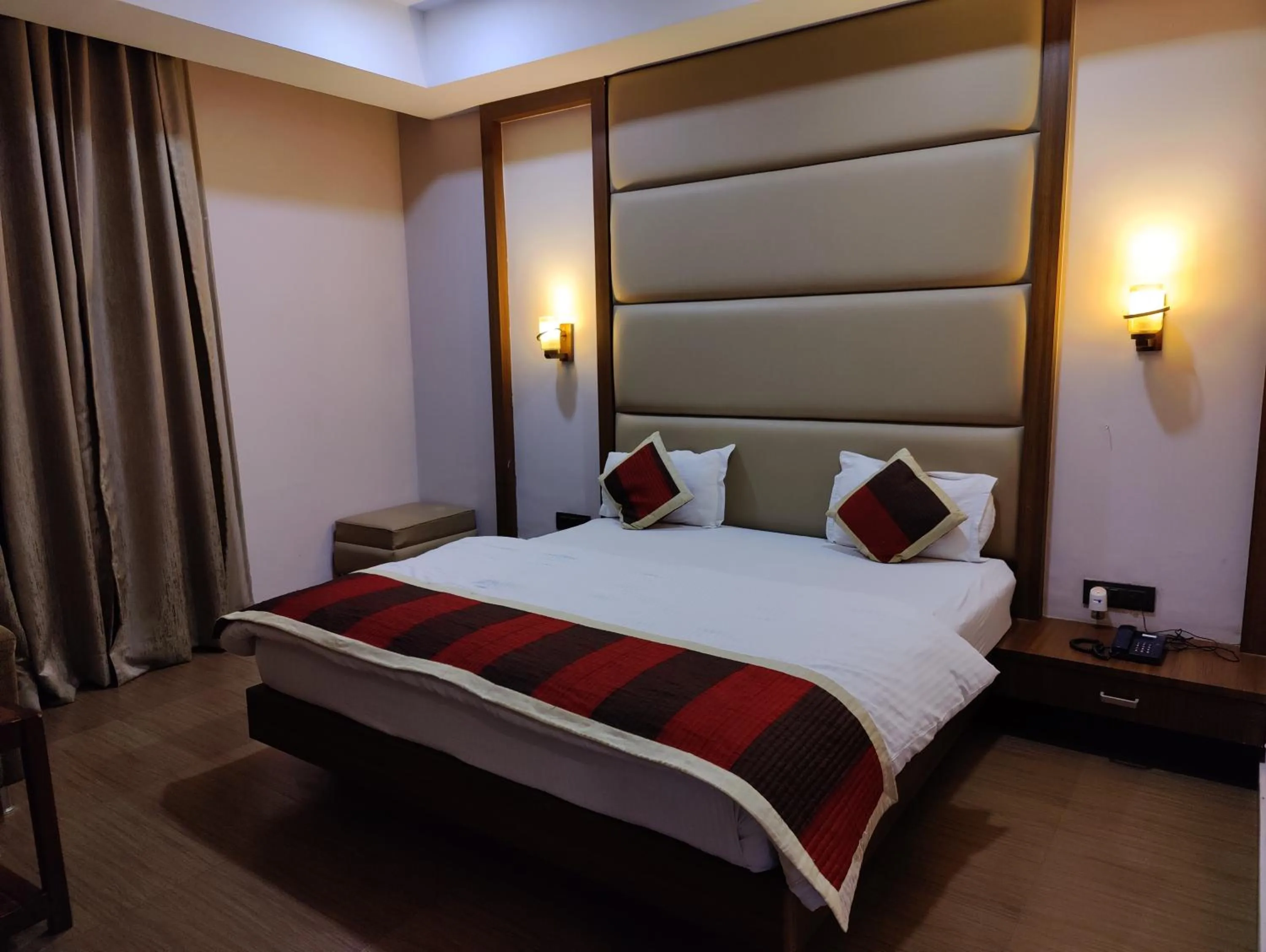 Bed in Hotel Vikramaditya