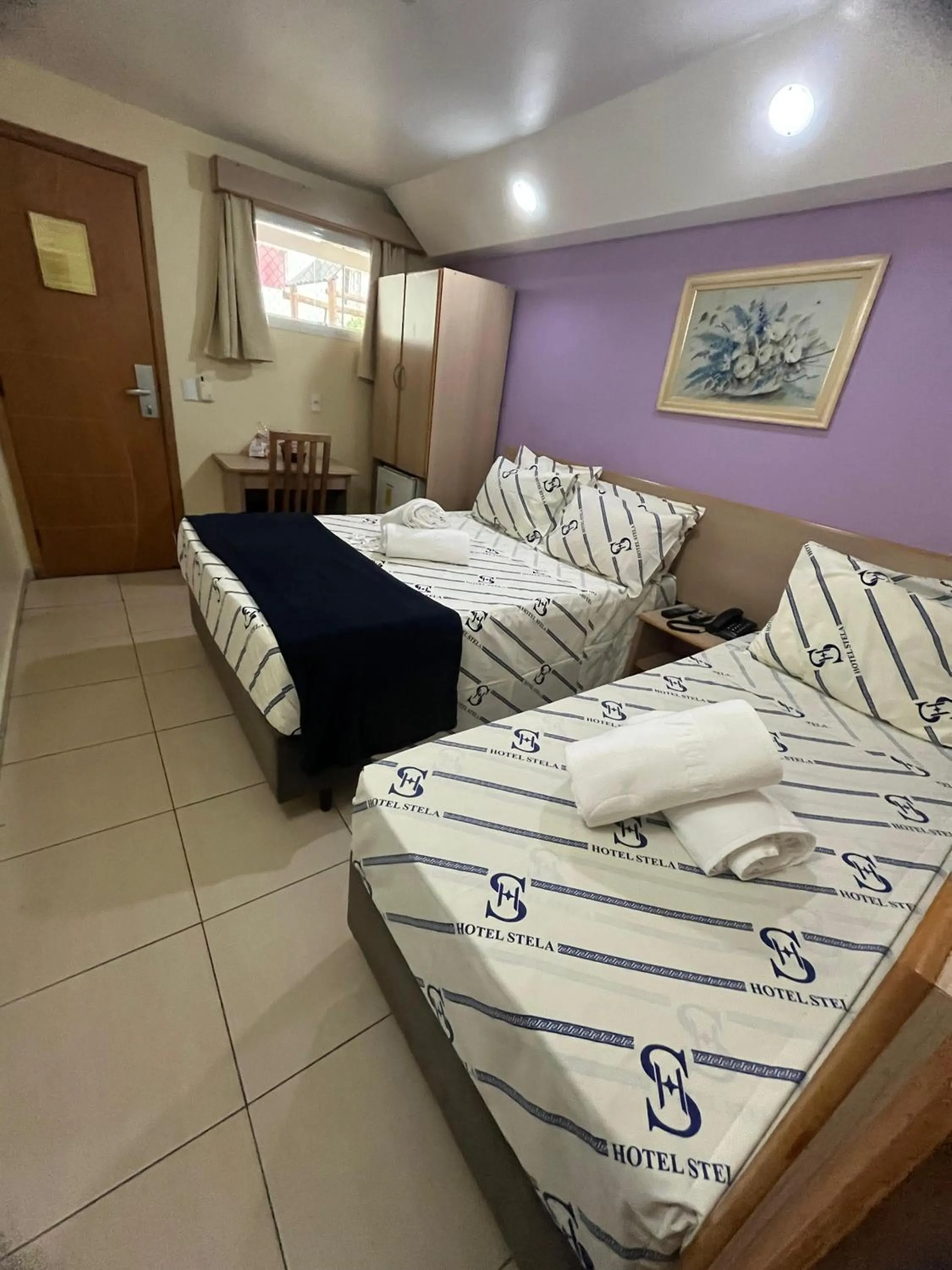 Photo of the whole room, Bed in Hotel Stela