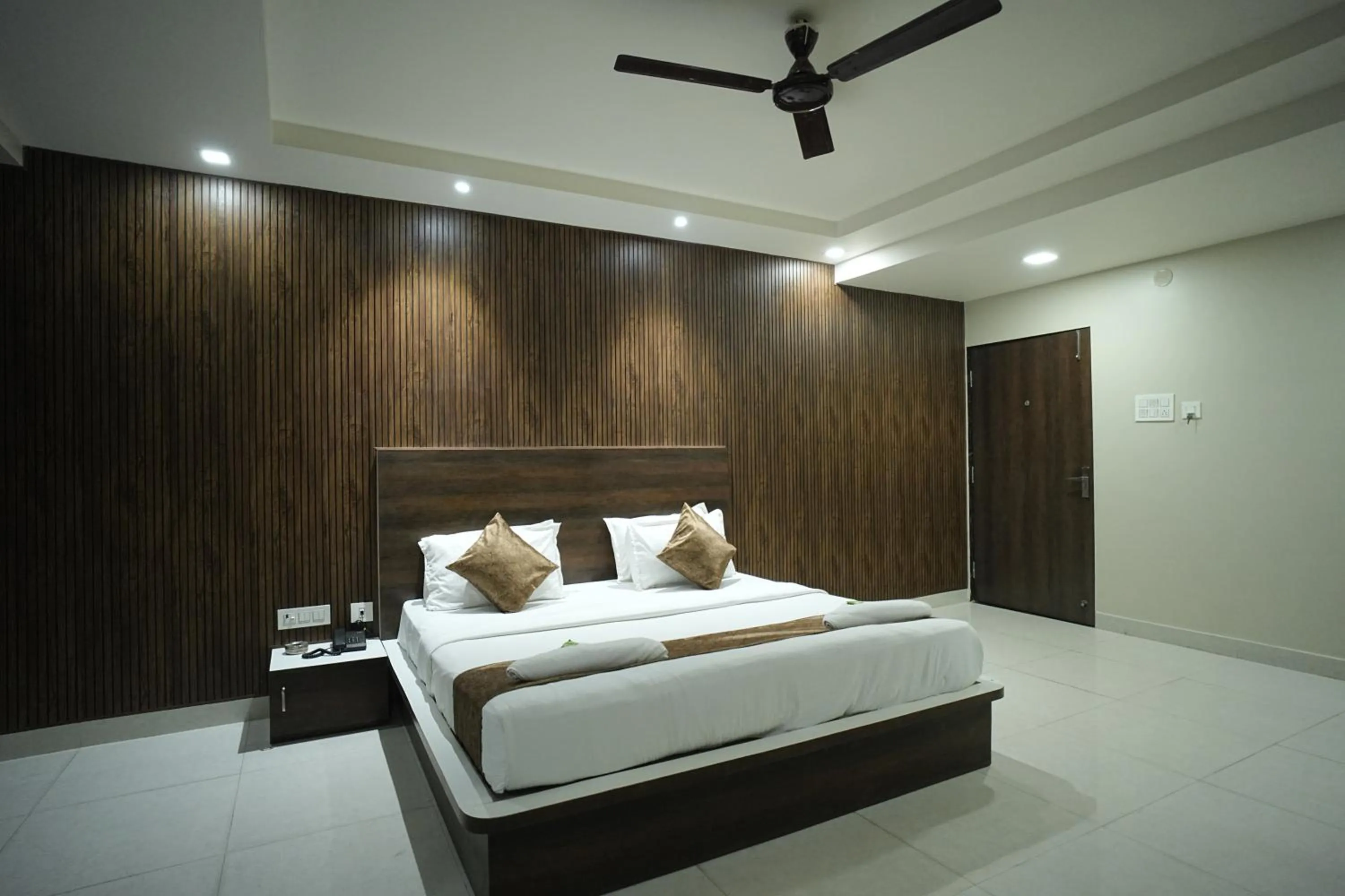 Bed in Hotel Jay Palace