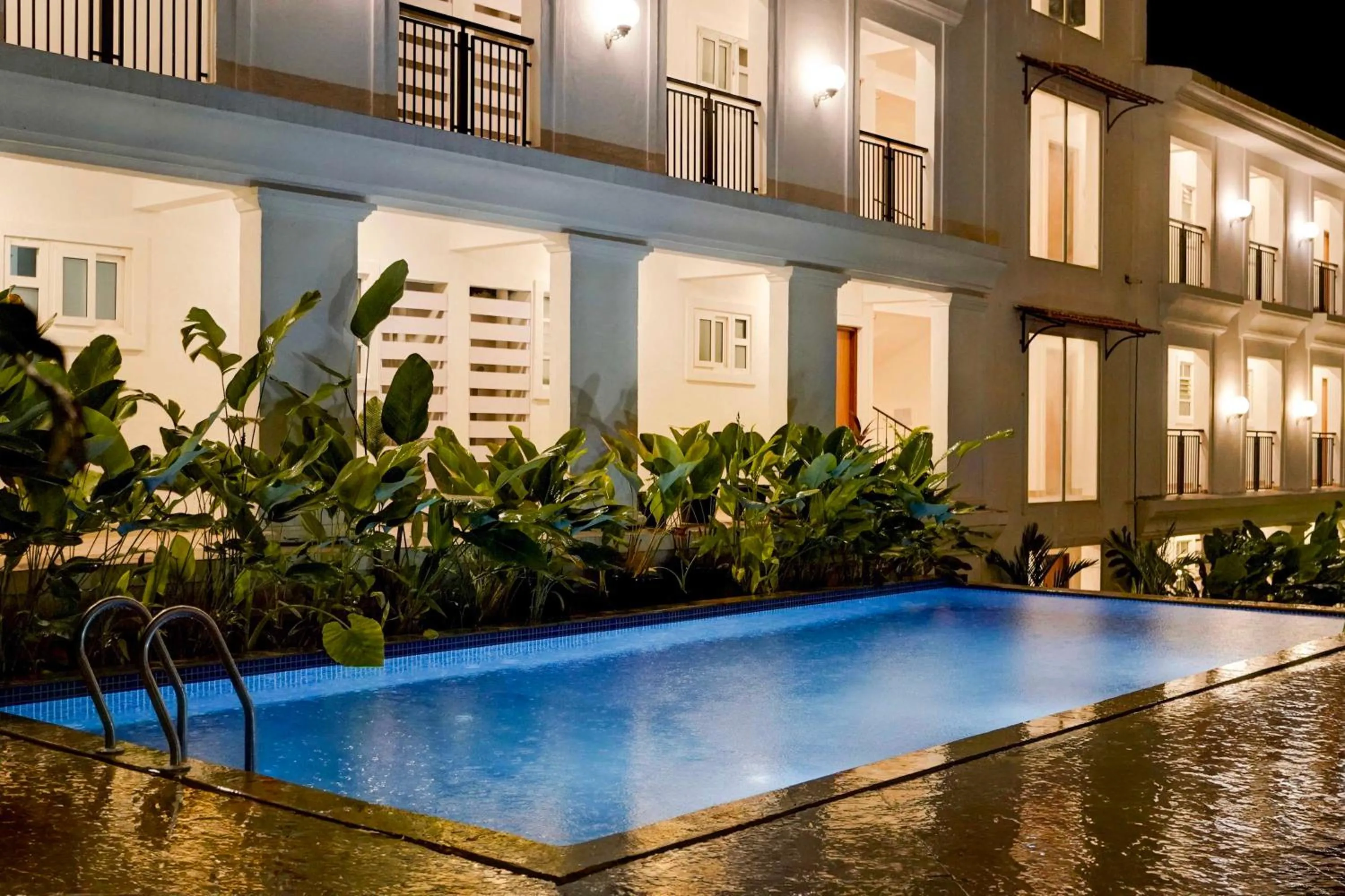 Swimming pool in Sereno By Dancenter - 1 BHK Apartment In Siolim
