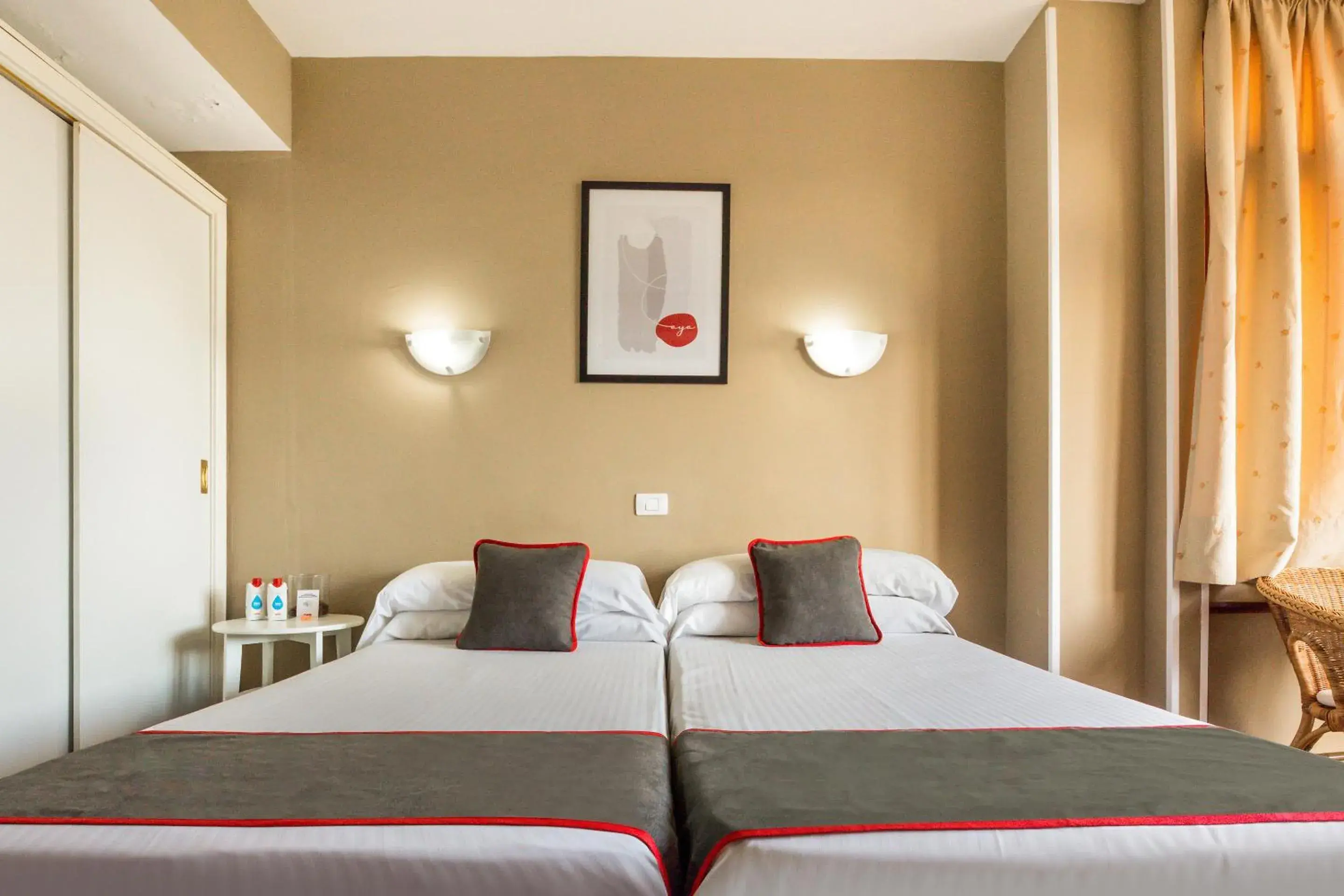 Bedroom, Bed in Miami Santa Catalina Bedroom, Bed in Miami Santa Catalina