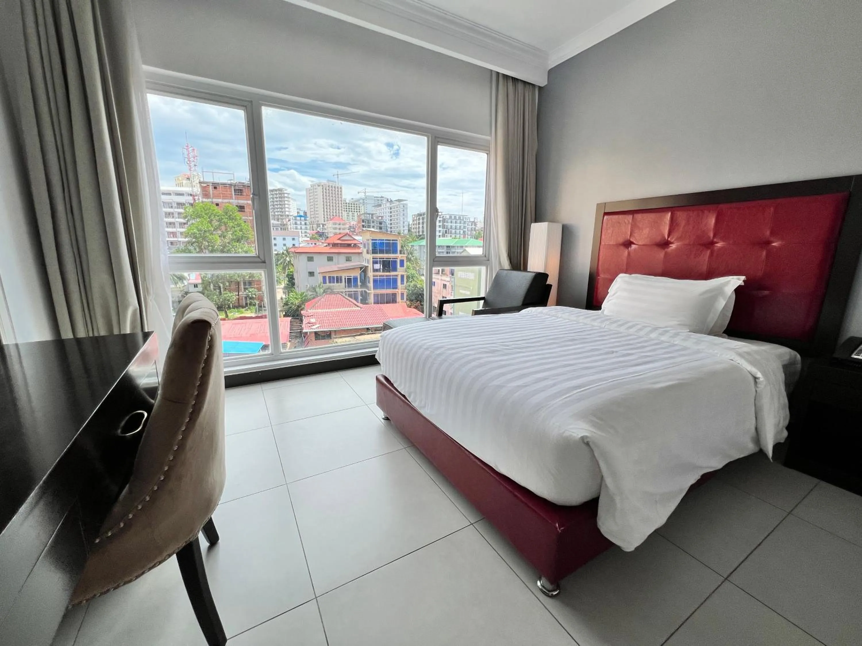 View (from property/room), Bed in Queenco Hotel & Casino