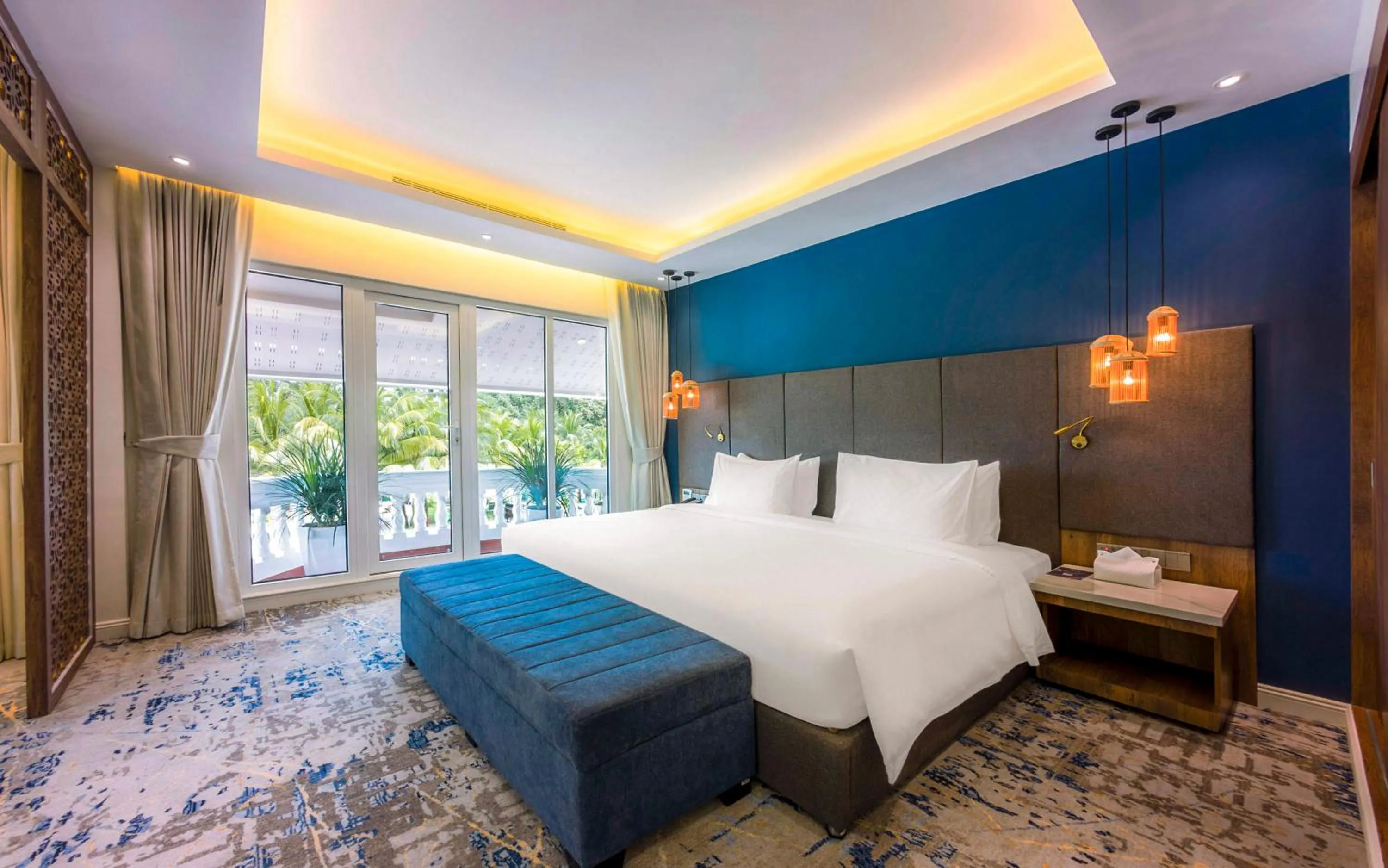 Bed in Queenco Hotel & Casino