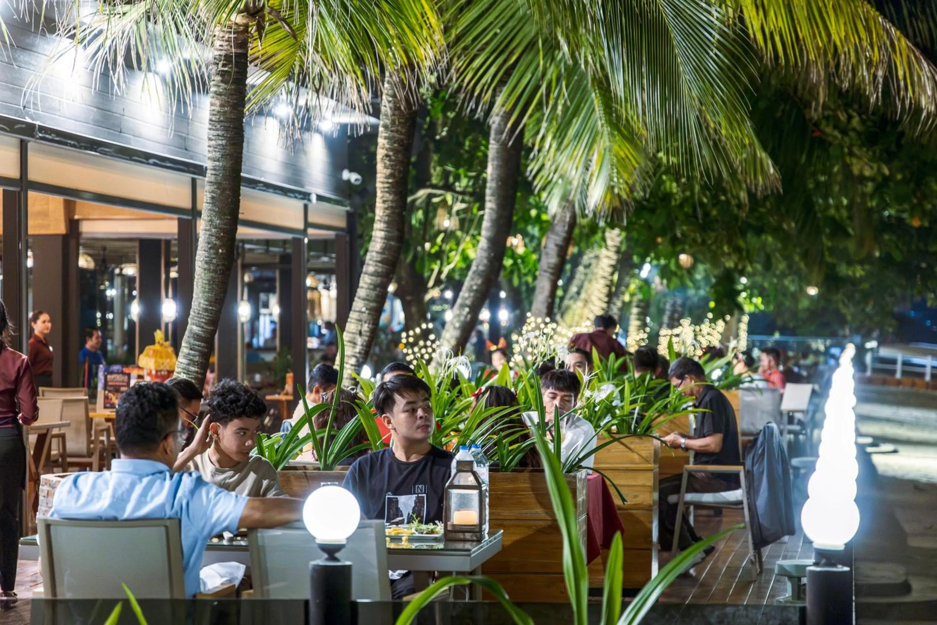 Restaurant/places to eat in Queenco Hotel & Casino