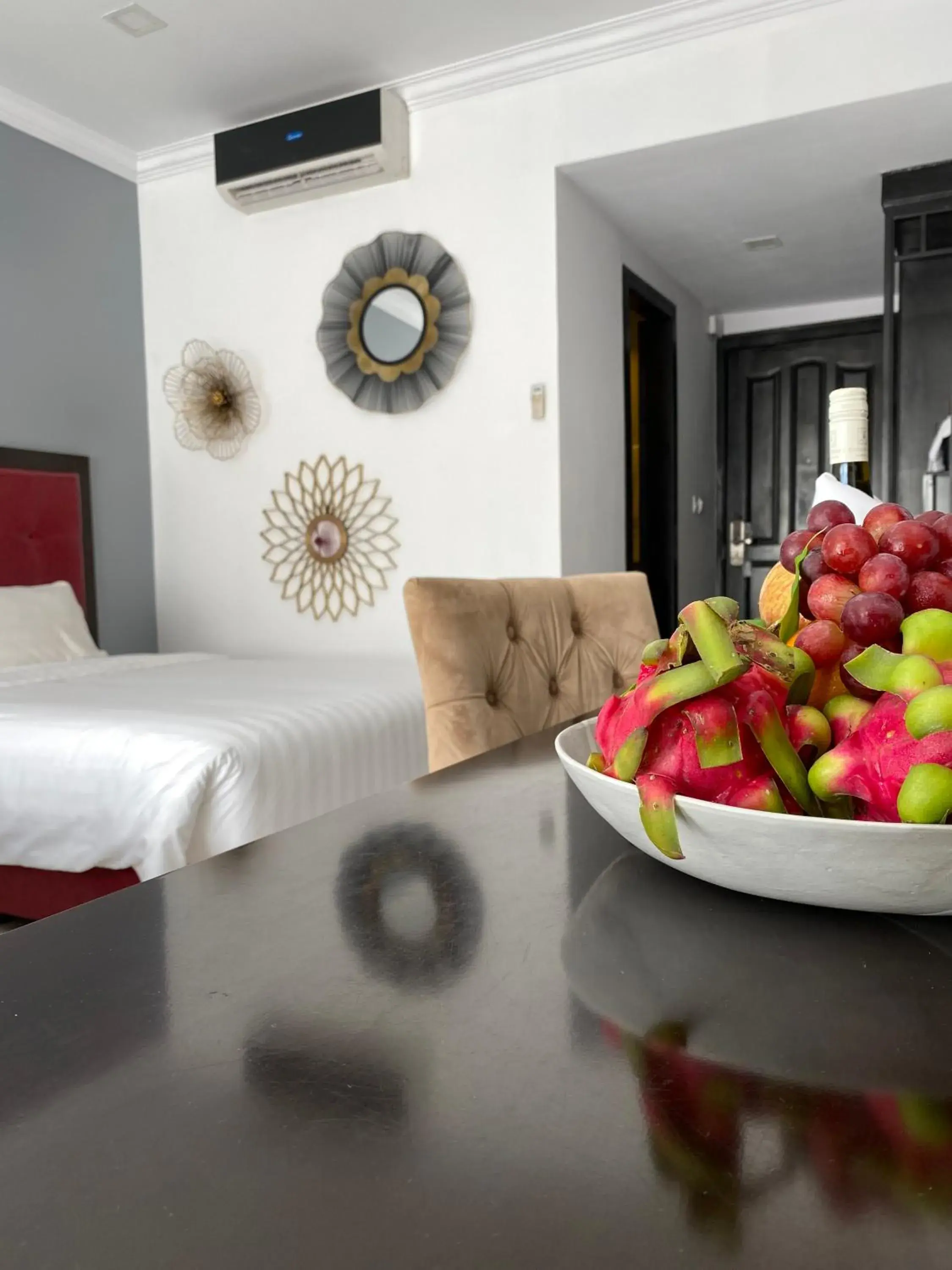 Food and drinks, Bed in Queenco Hotel & Casino Food and drinks, Bed in Queenco Hotel & Casino