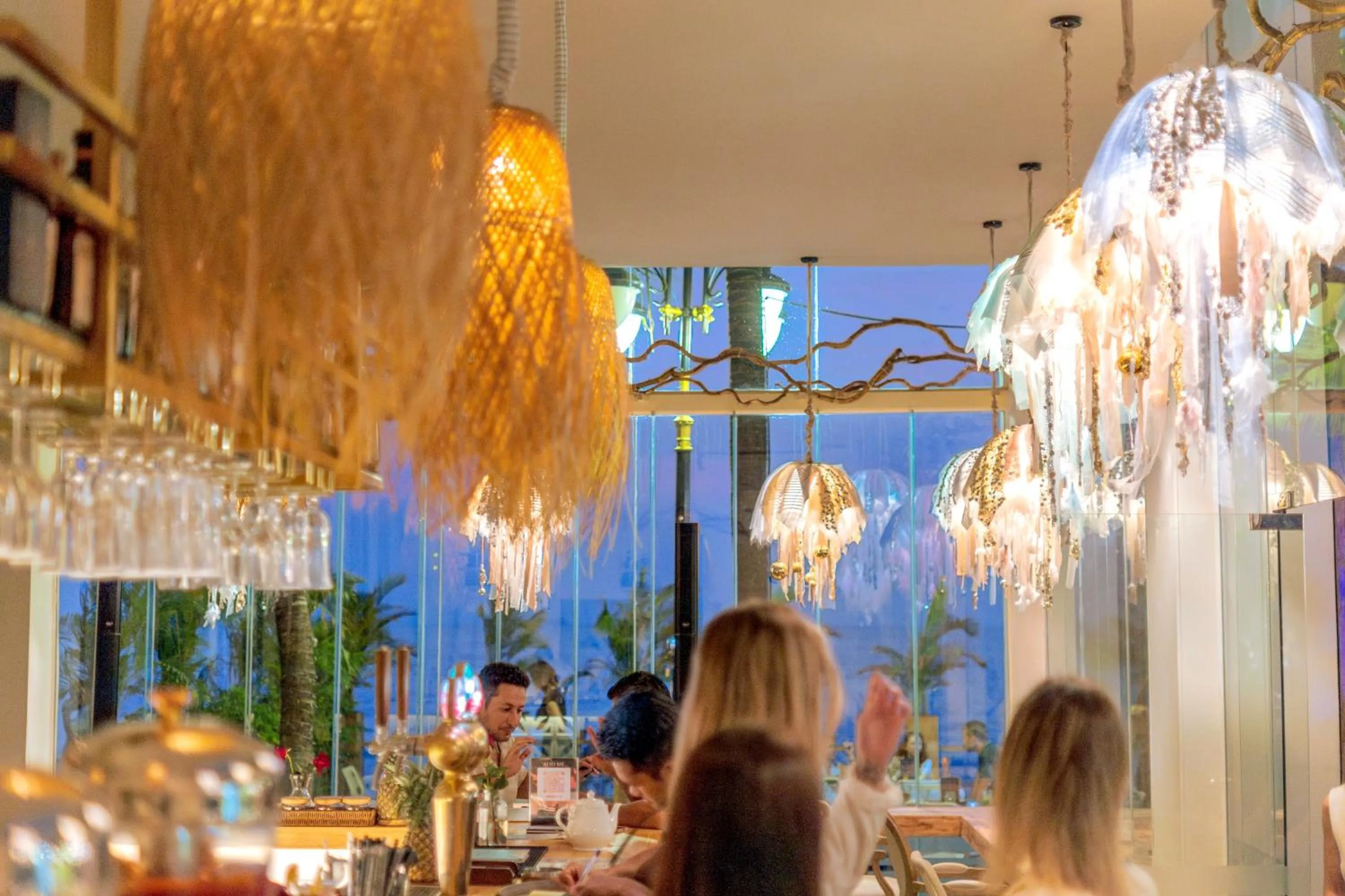 Restaurant/places to eat in Queenco Hotel & Casino