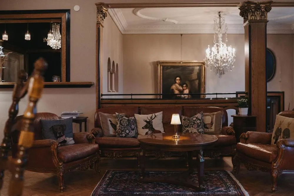 Engsholms Slott - Adults Only